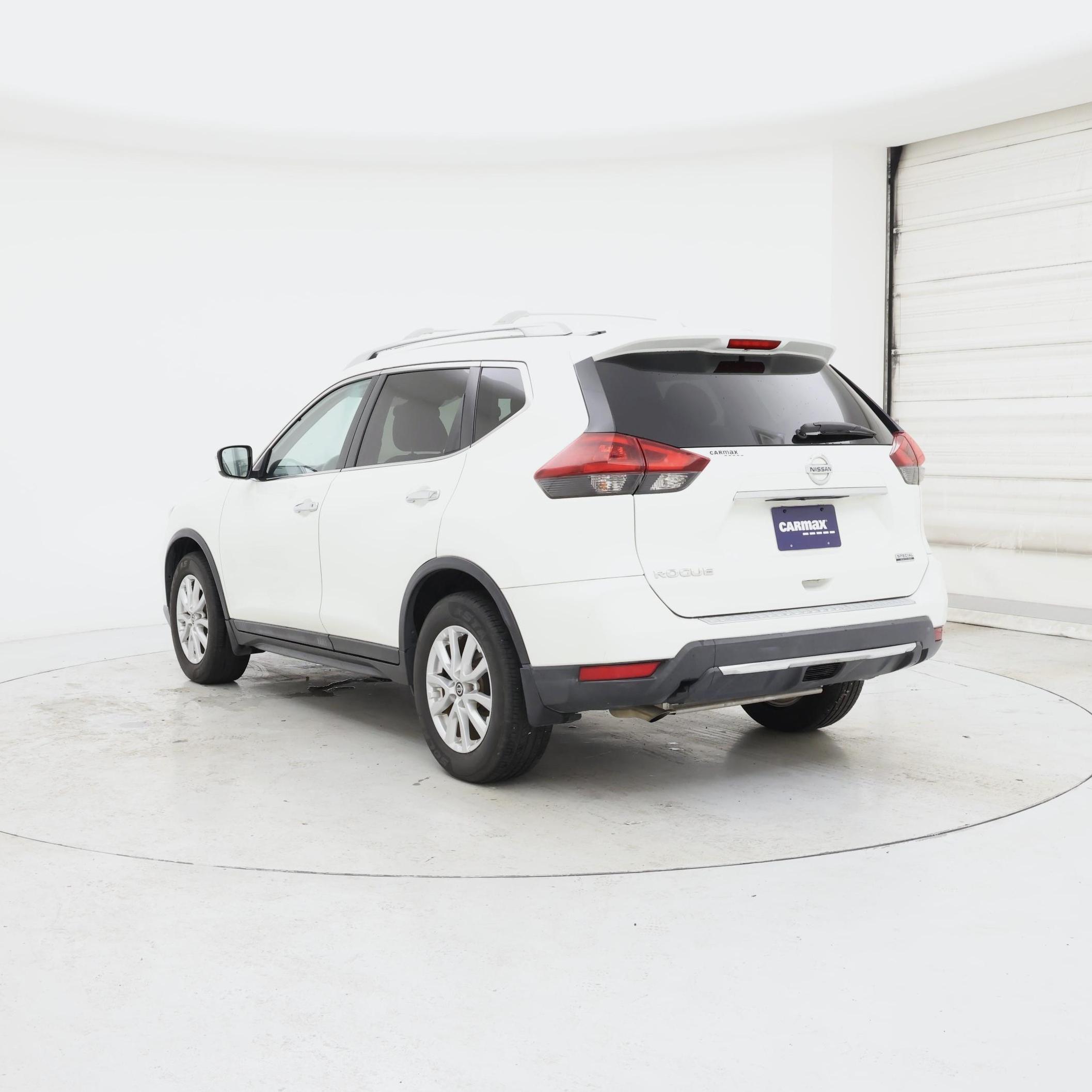 Thumbnail: 2019 Nissan Rogue - 2