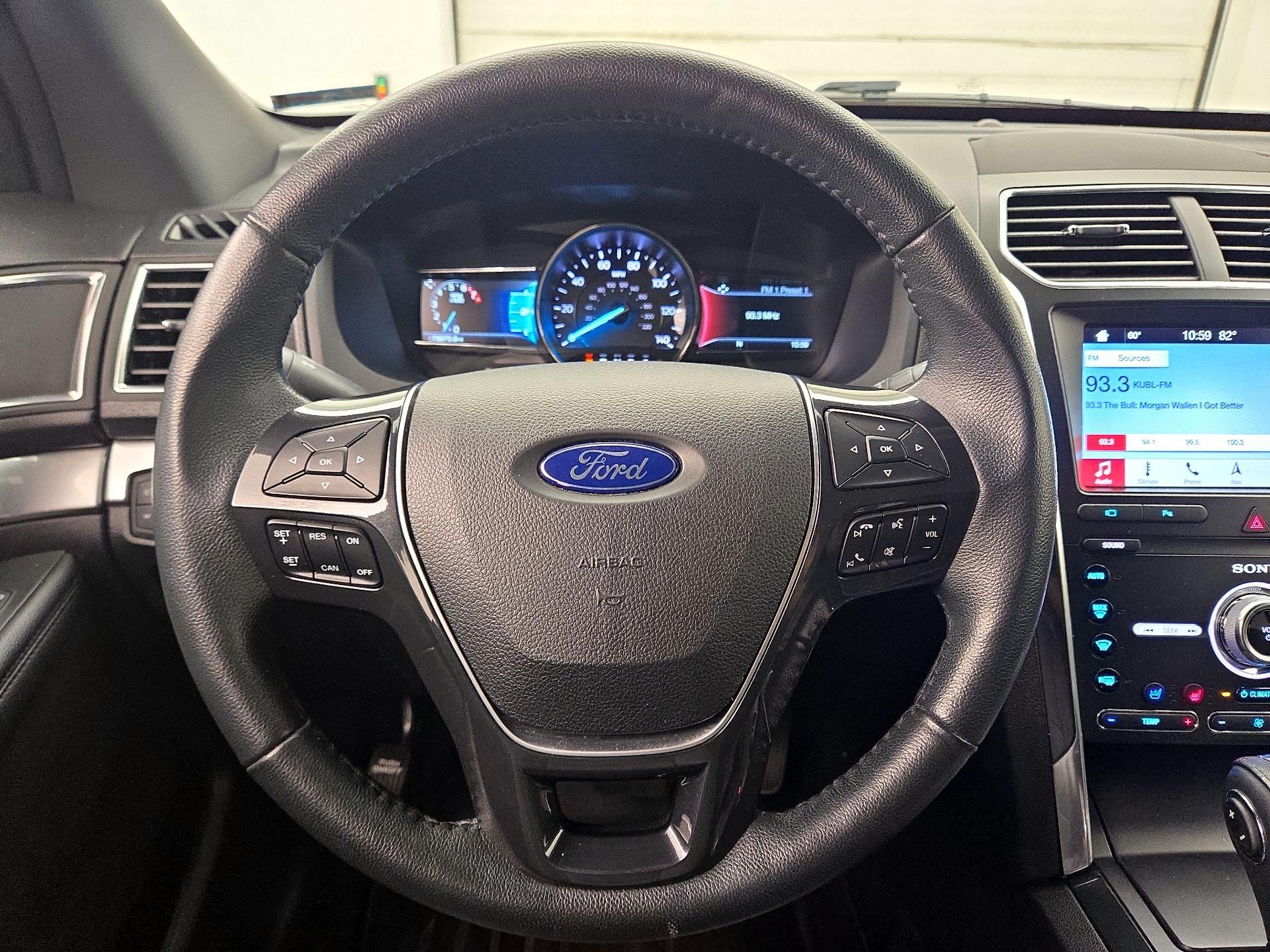 Thumbnail: 2019 Ford Explorer - 10