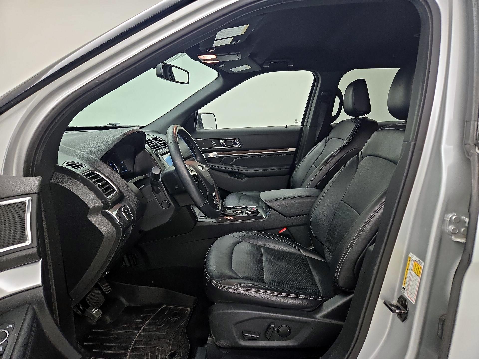 Thumbnail: 2019 Ford Explorer - 11