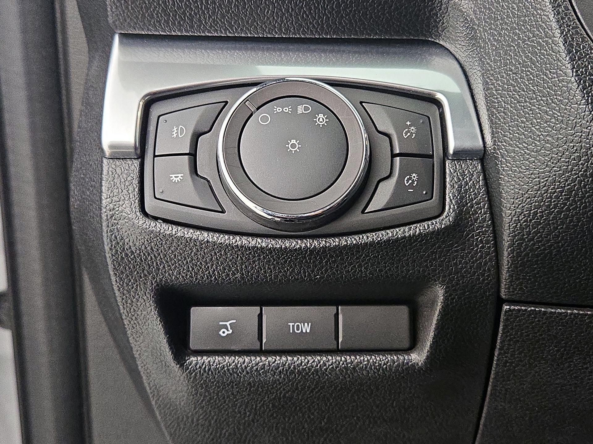 Thumbnail: 2019 Ford Explorer - 13