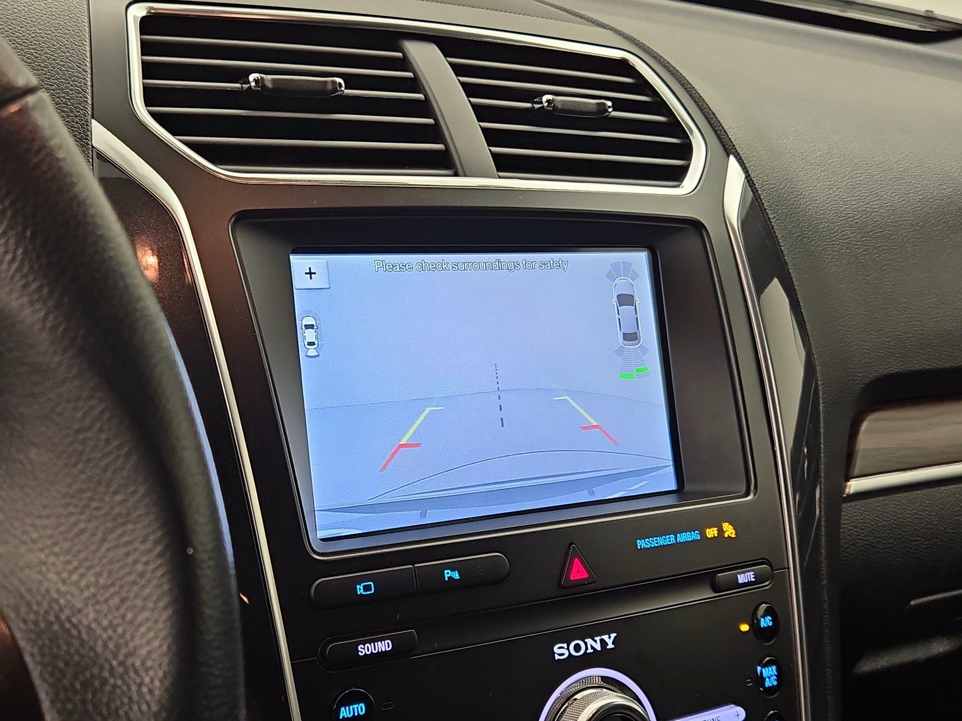 Thumbnail: 2019 Ford Explorer - 15