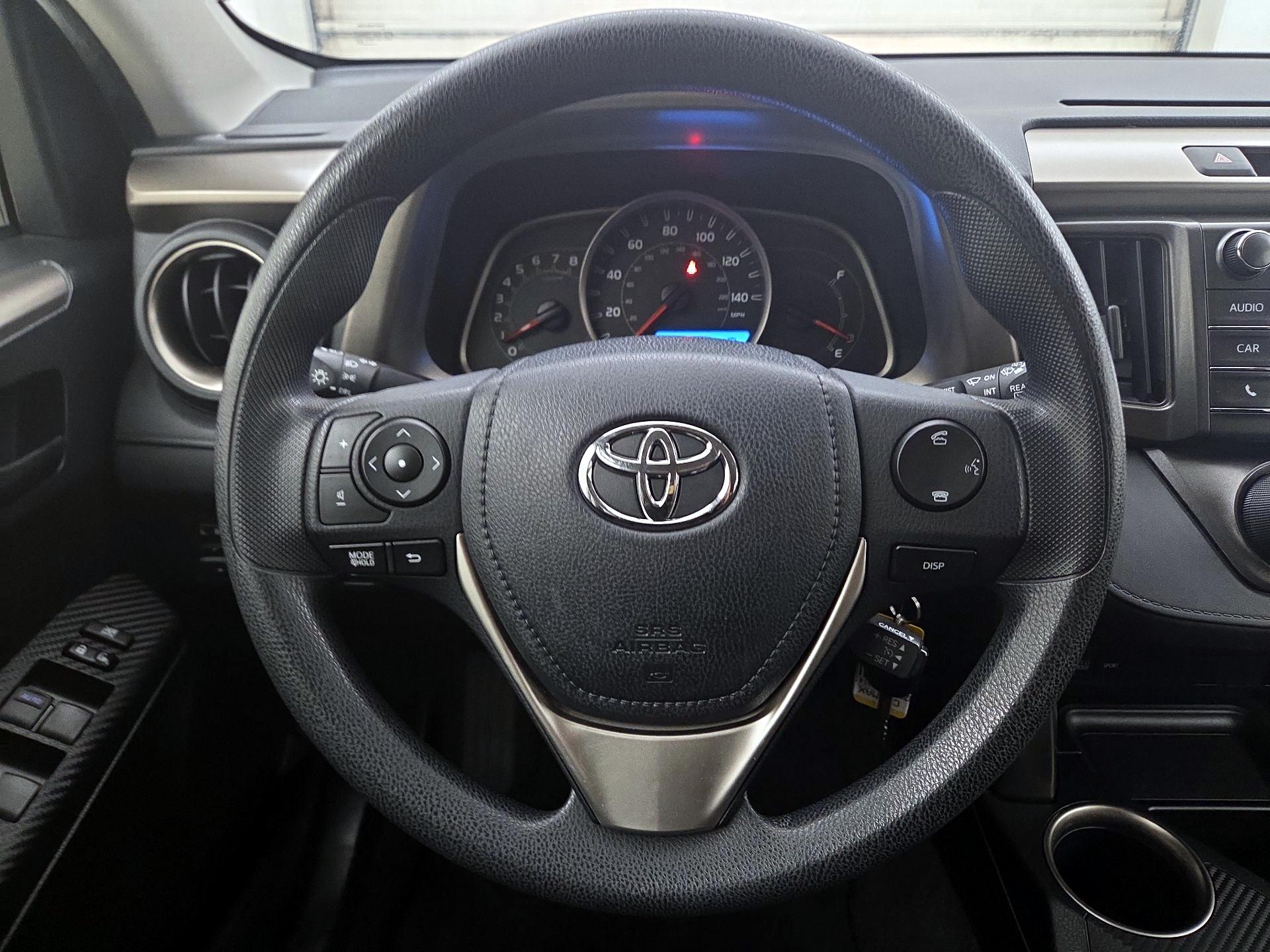 Thumbnail: 2014 Toyota RAV4 - 10