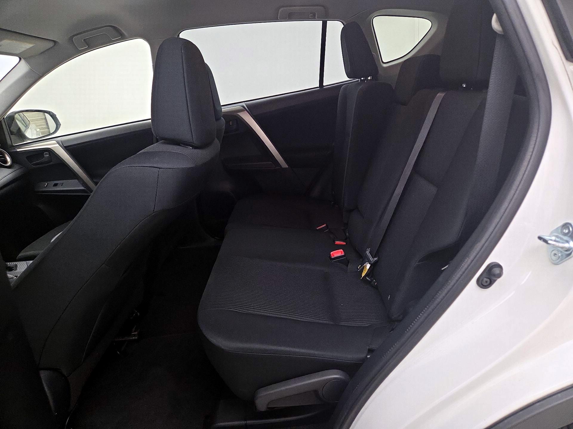 Thumbnail: 2014 Toyota RAV4 - 19