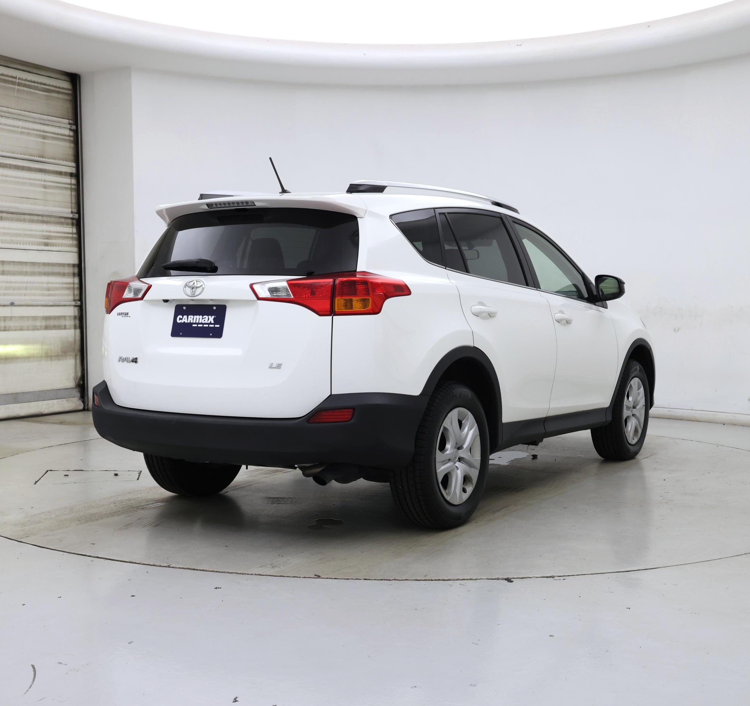 Thumbnail: 2014 Toyota RAV4 - 8