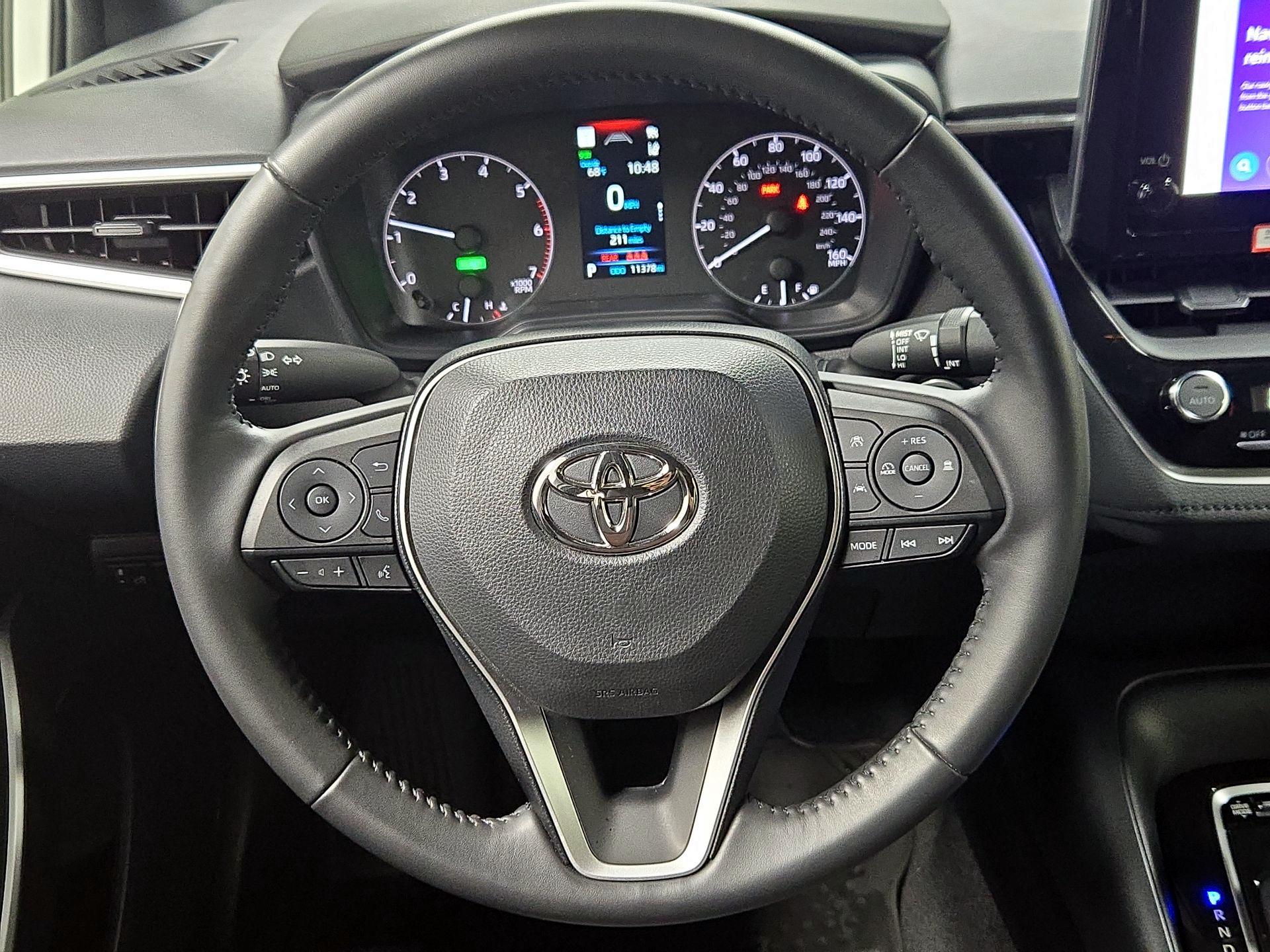 Thumbnail: 2023 Toyota Corolla - 10