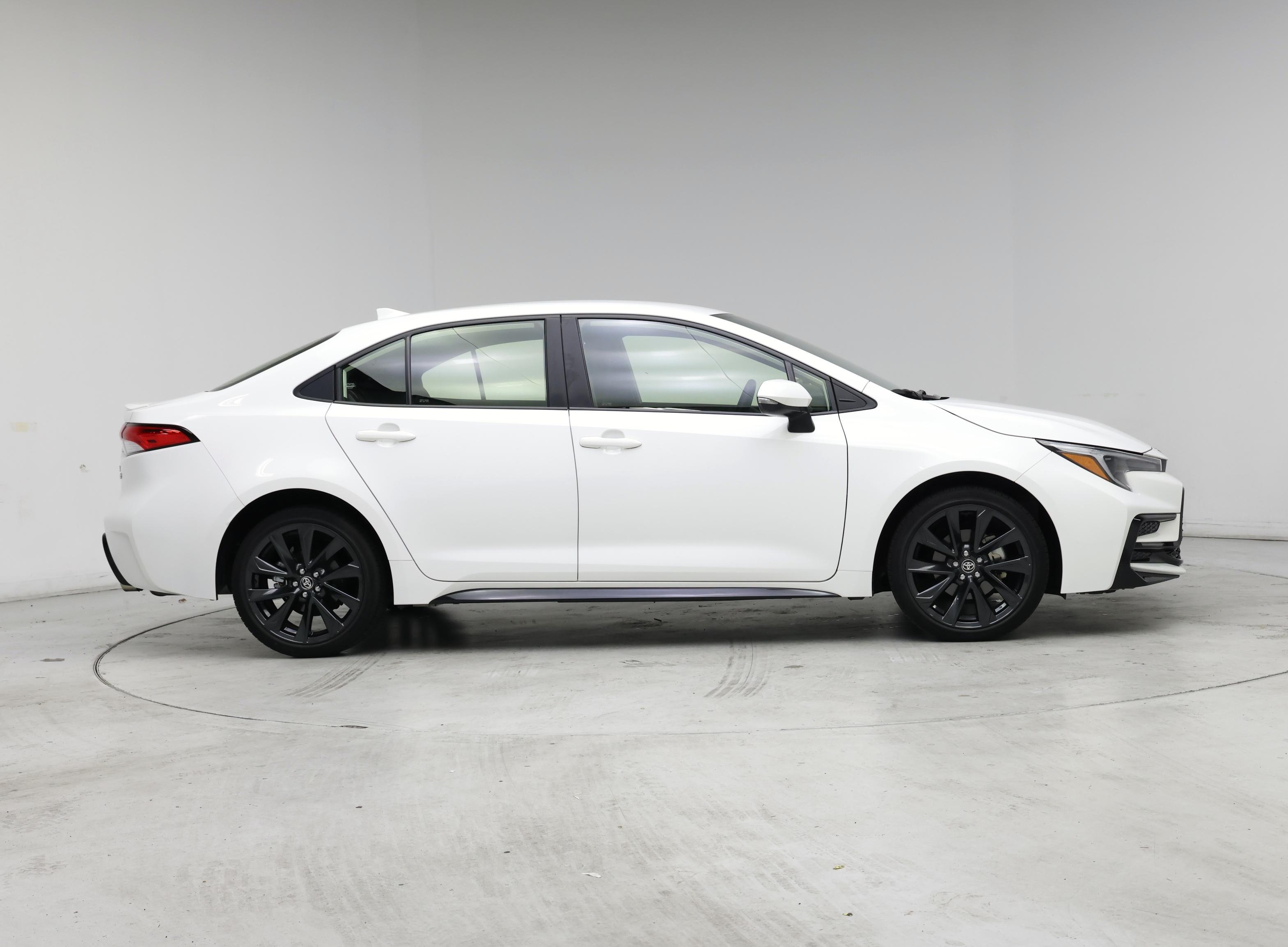 Thumbnail: 2023 Toyota Corolla - 7
