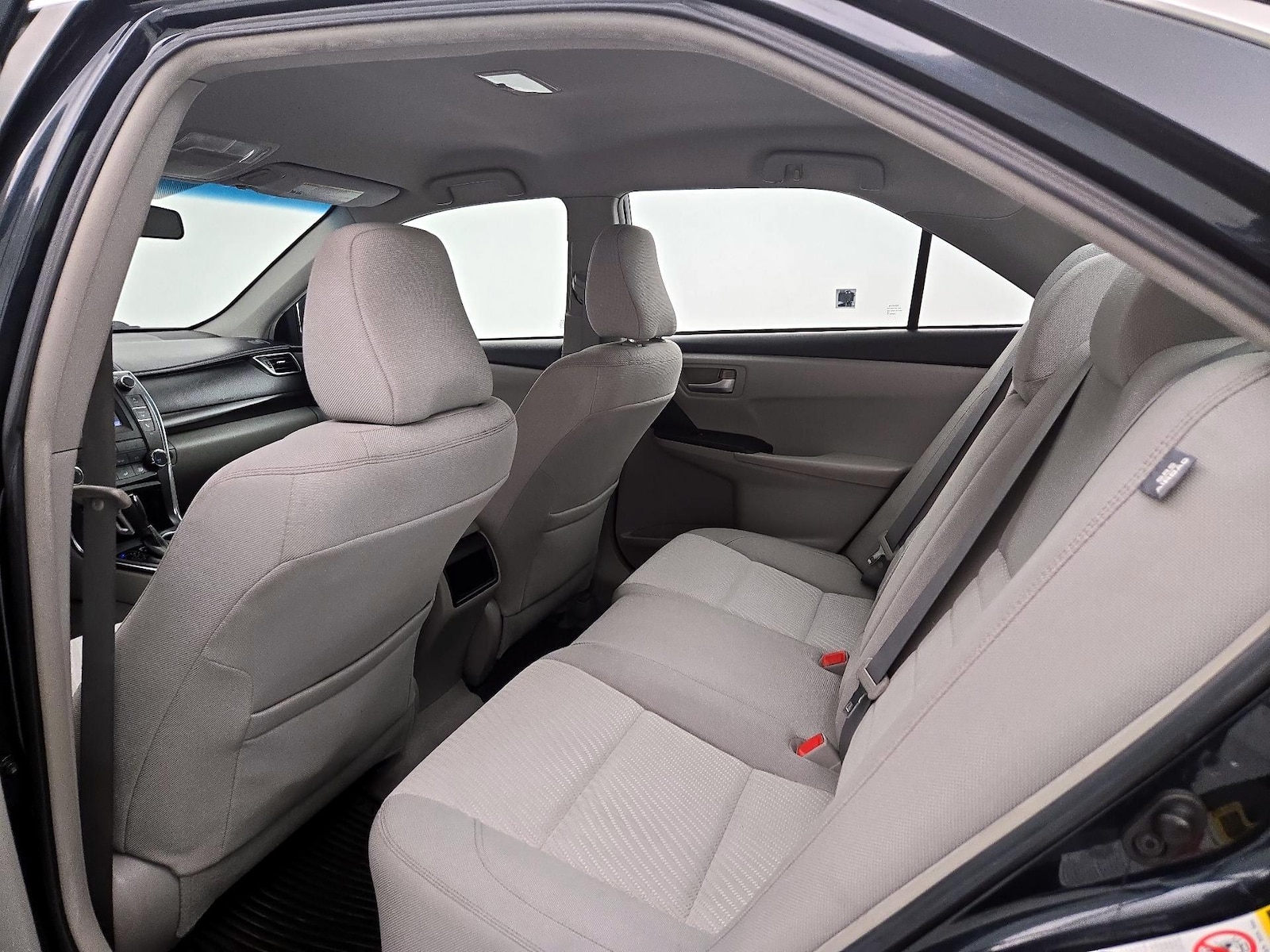 2015 Toyota Camry LE - Photo 20