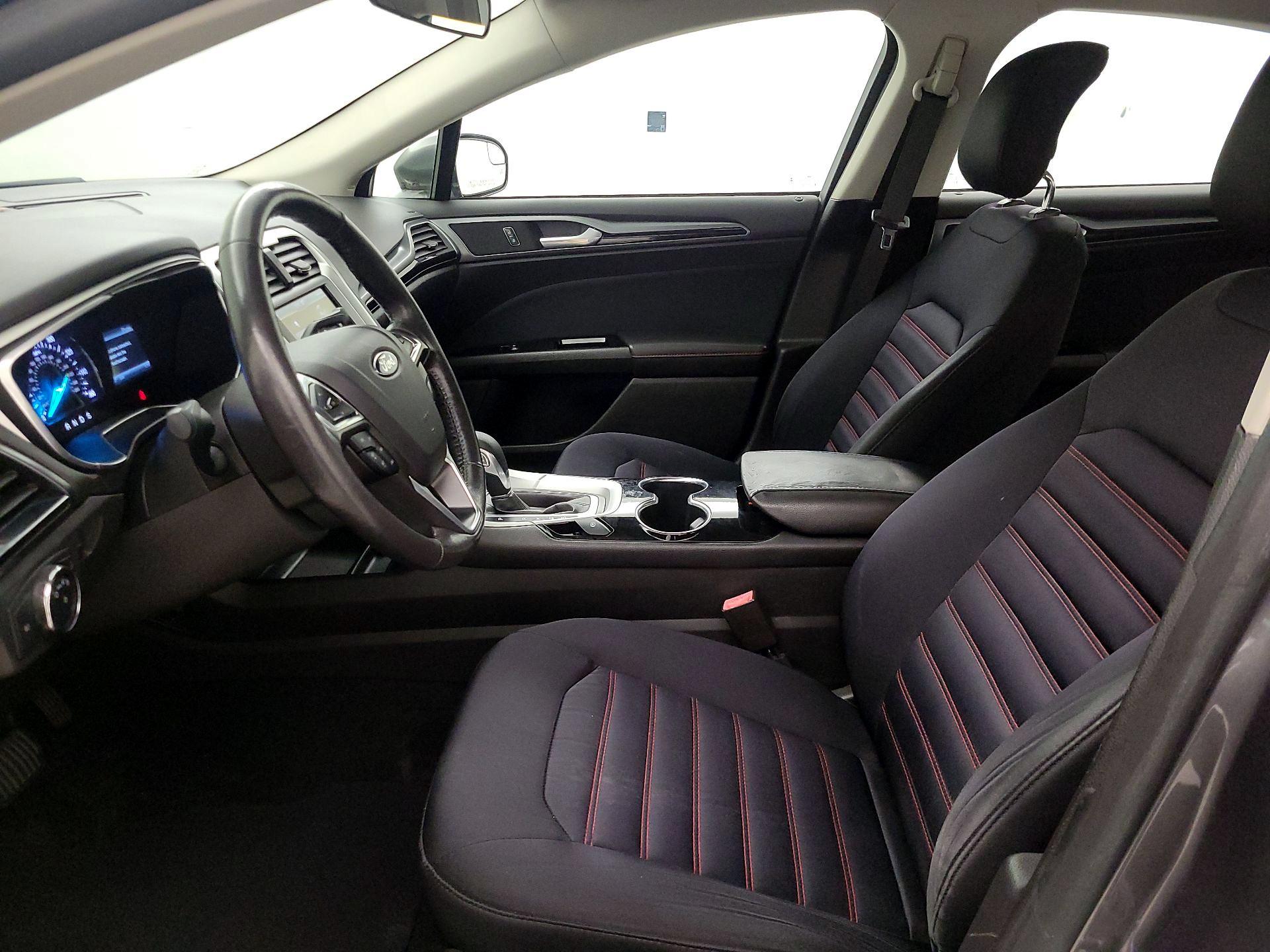 Thumbnail: 2014 Ford Fusion - 11