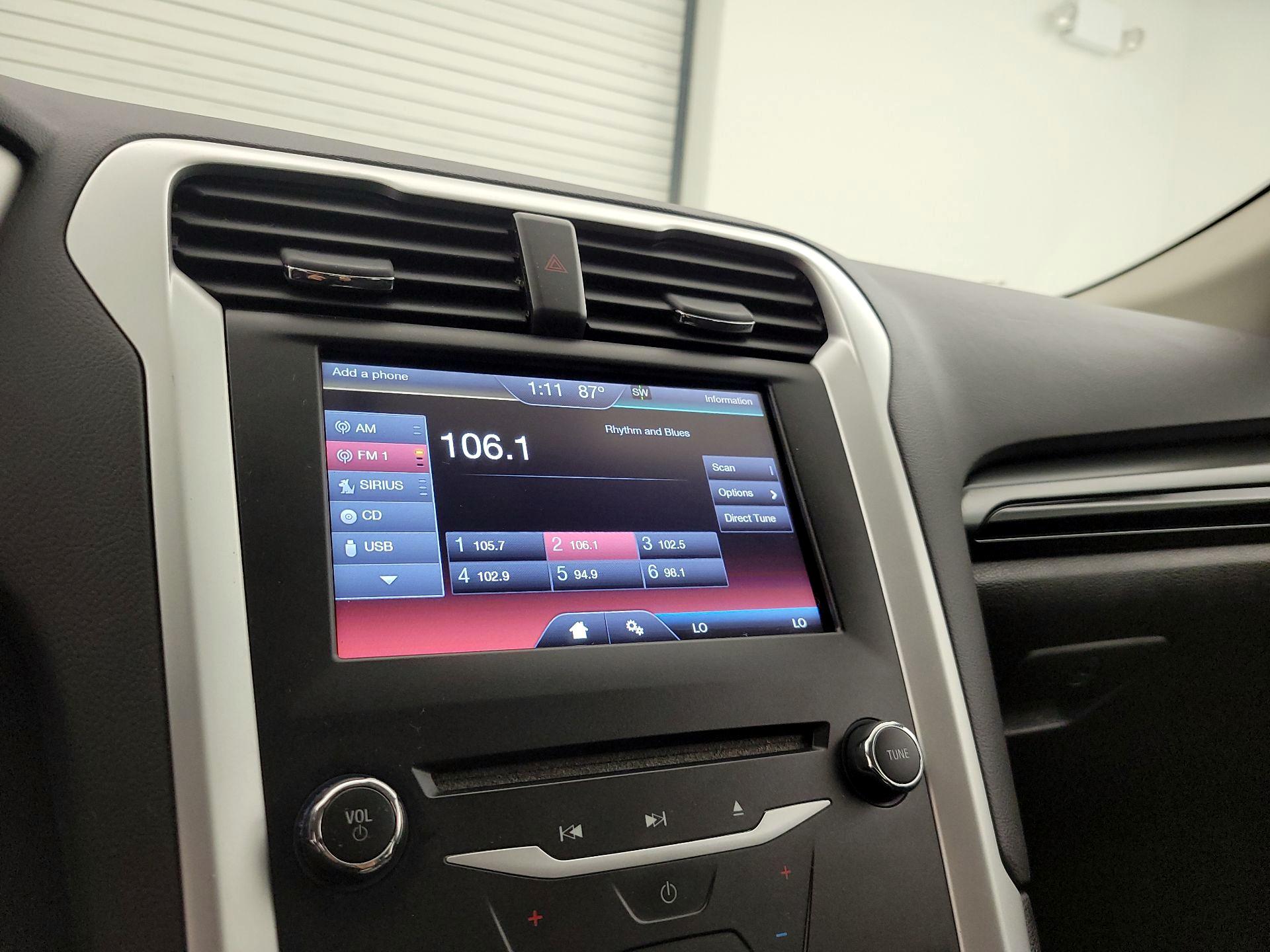 Thumbnail: 2014 Ford Fusion - 15