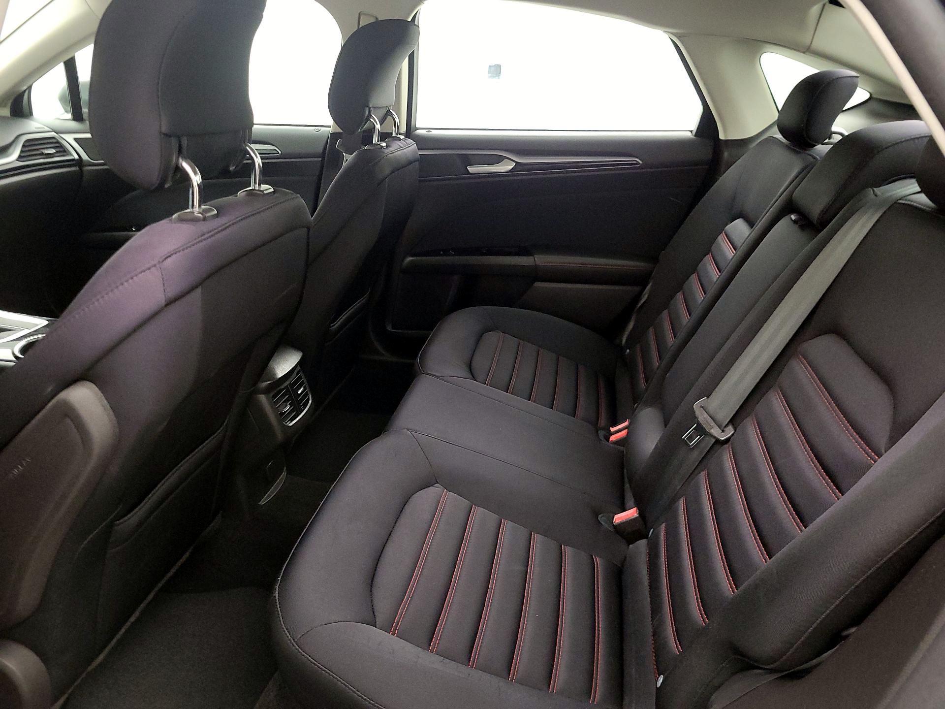 Thumbnail: 2014 Ford Fusion - 19