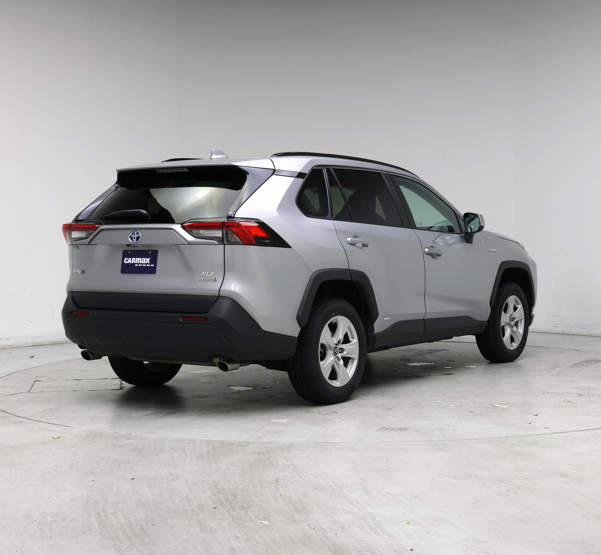 Thumbnail: 2020 Toyota RAV4 - 8
