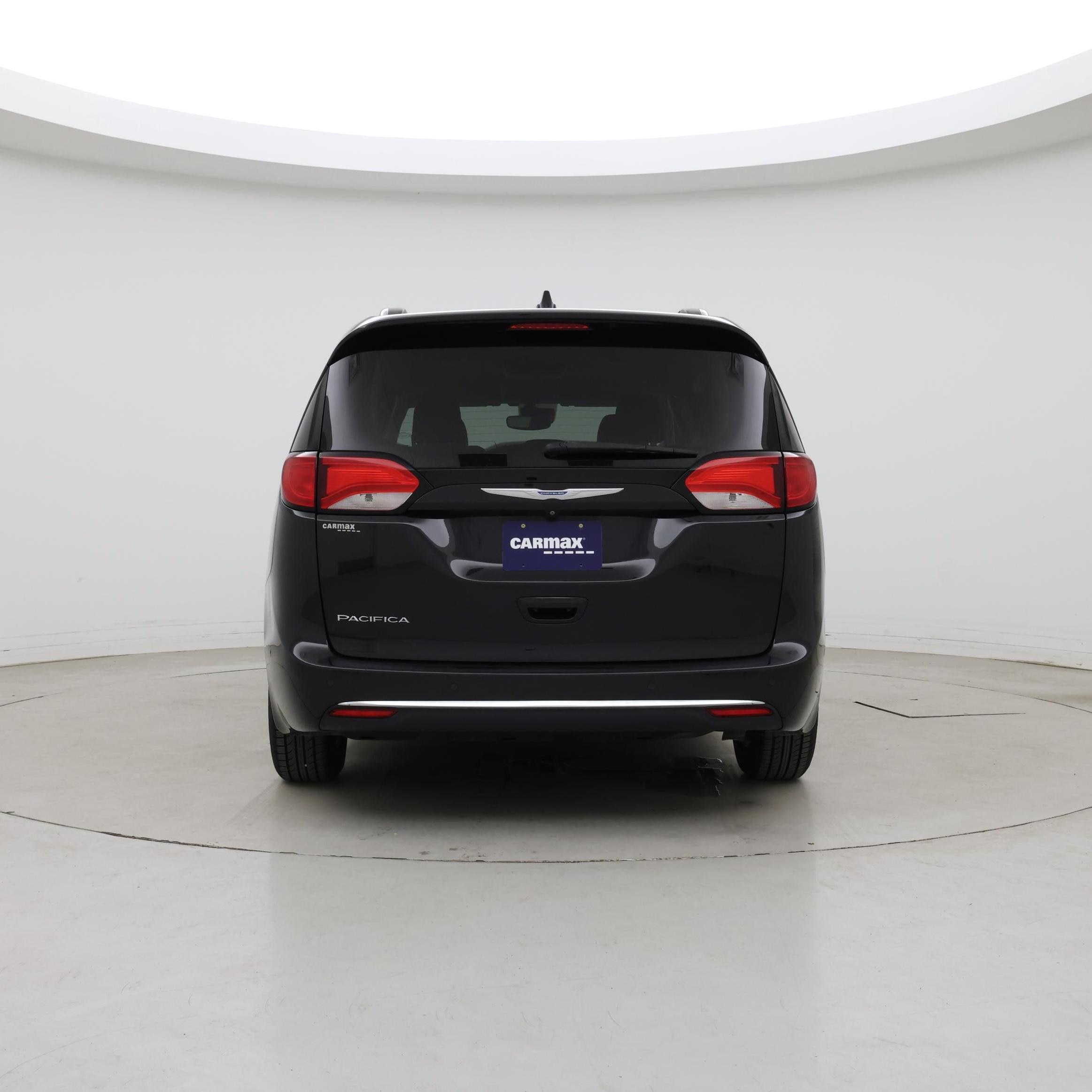 Thumbnail: 2018 Chrysler Pacifica - 6