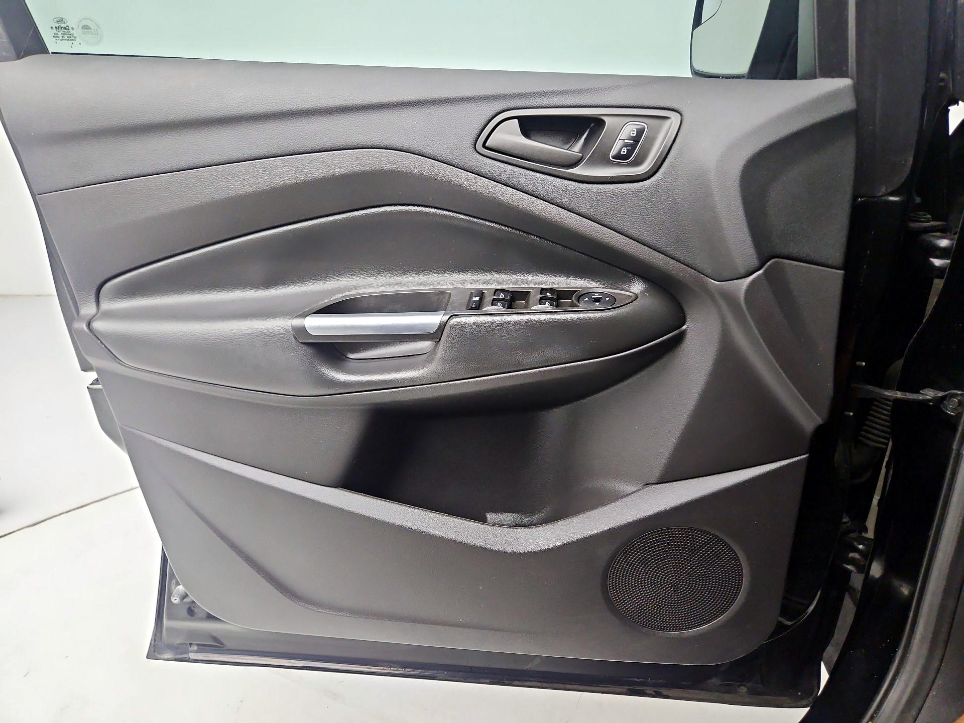 Thumbnail: 2017 Ford Escape - 12