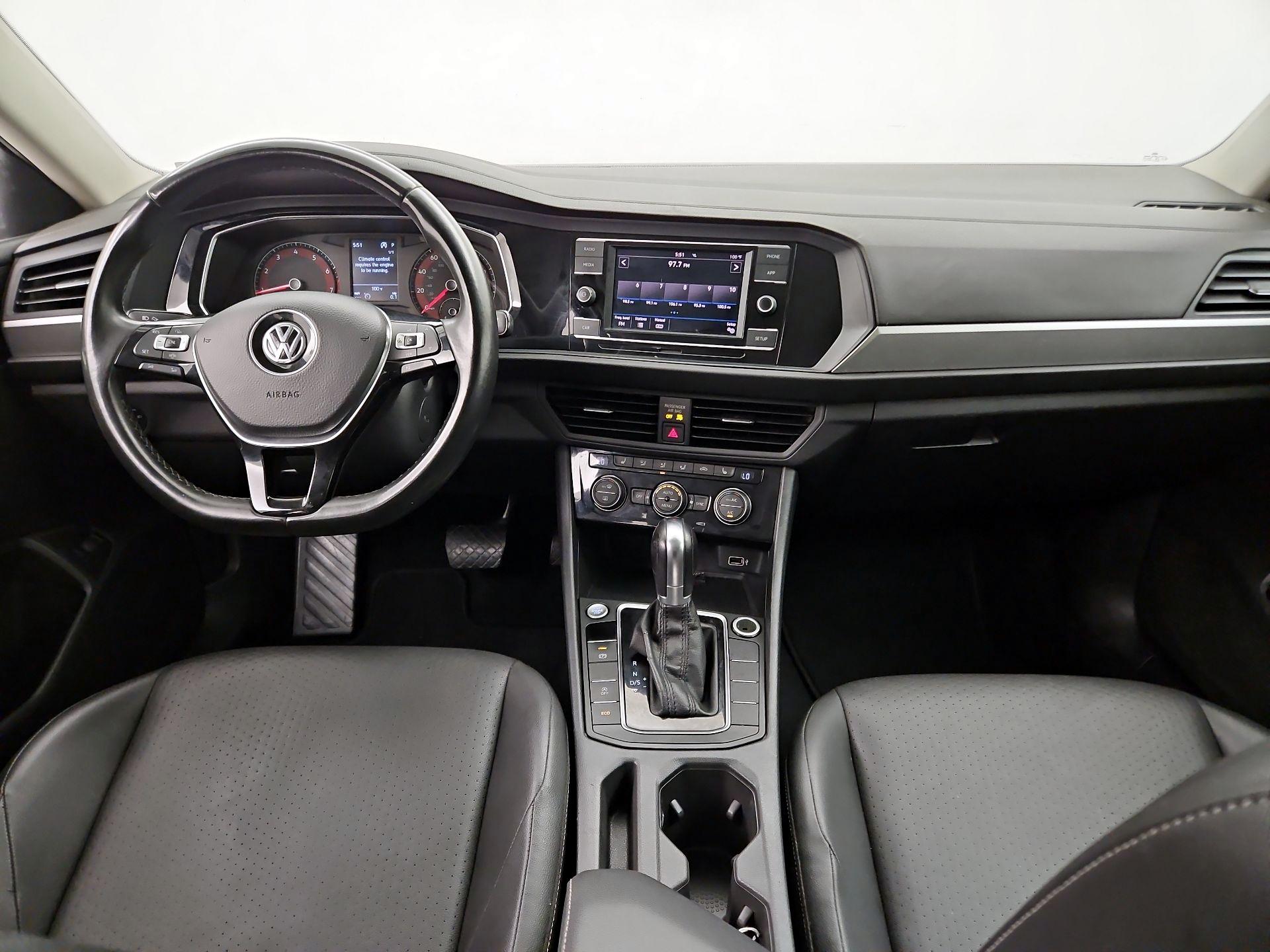 Thumbnail: 2019 Volkswagen Jetta - 9