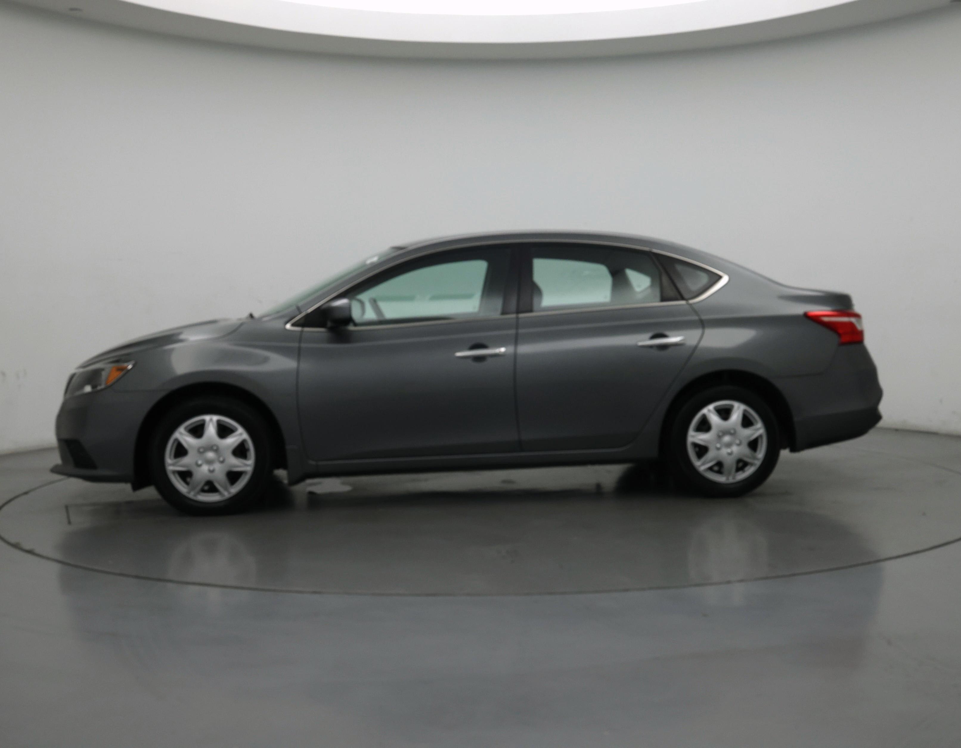 Thumbnail: 2019 Nissan Sentra - 3