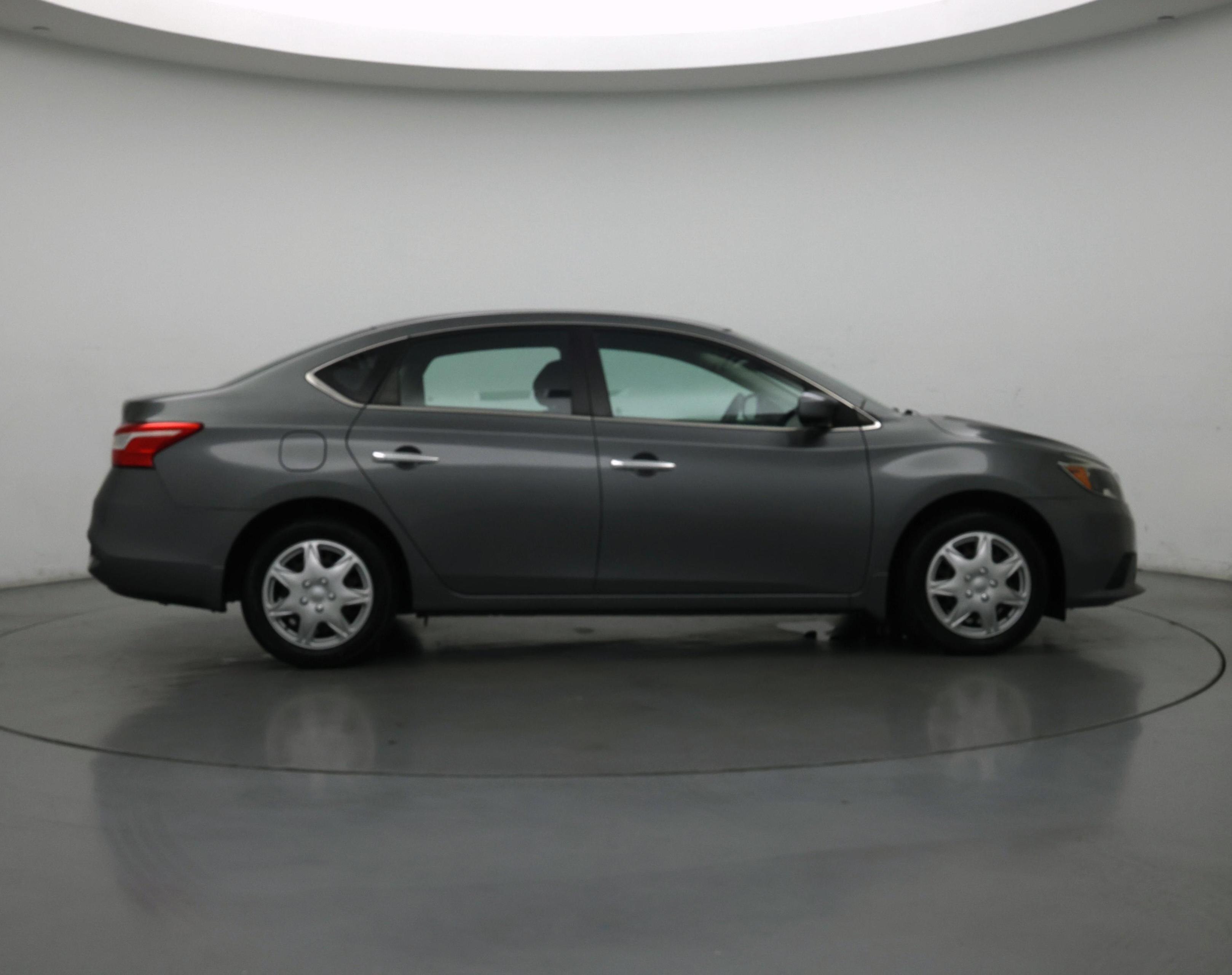 Thumbnail: 2019 Nissan Sentra - 7