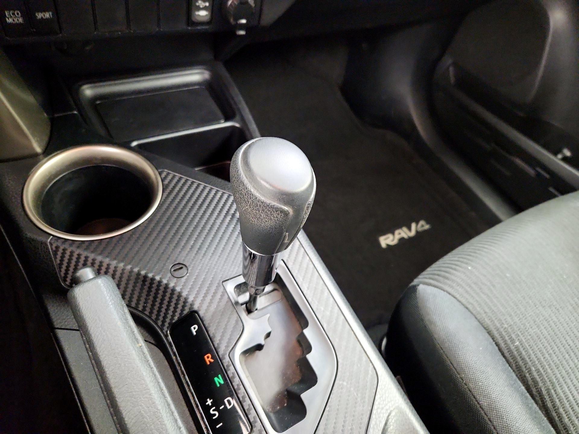 Thumbnail: 2014 Toyota RAV4 - 17