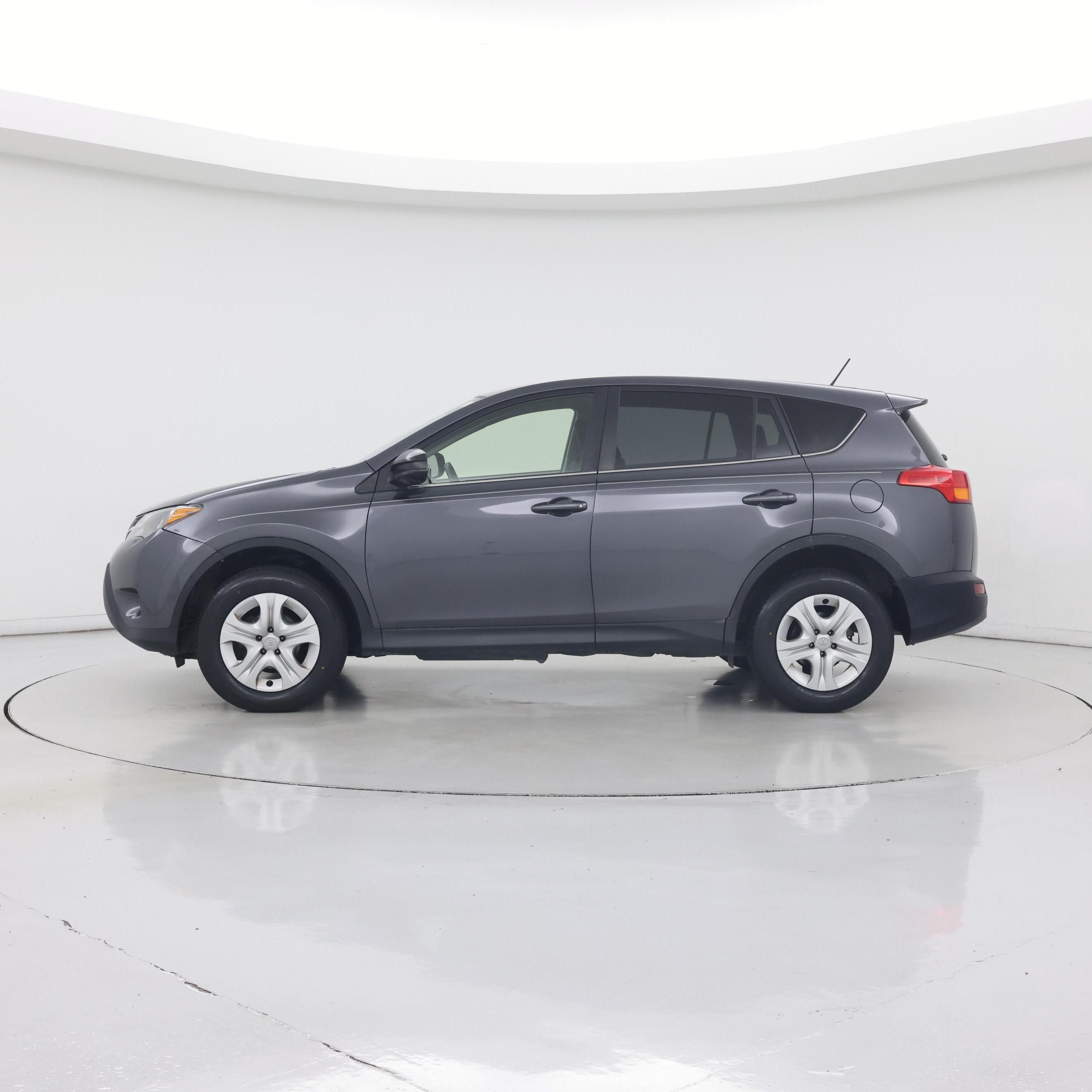Thumbnail: 2014 Toyota RAV4 - 3