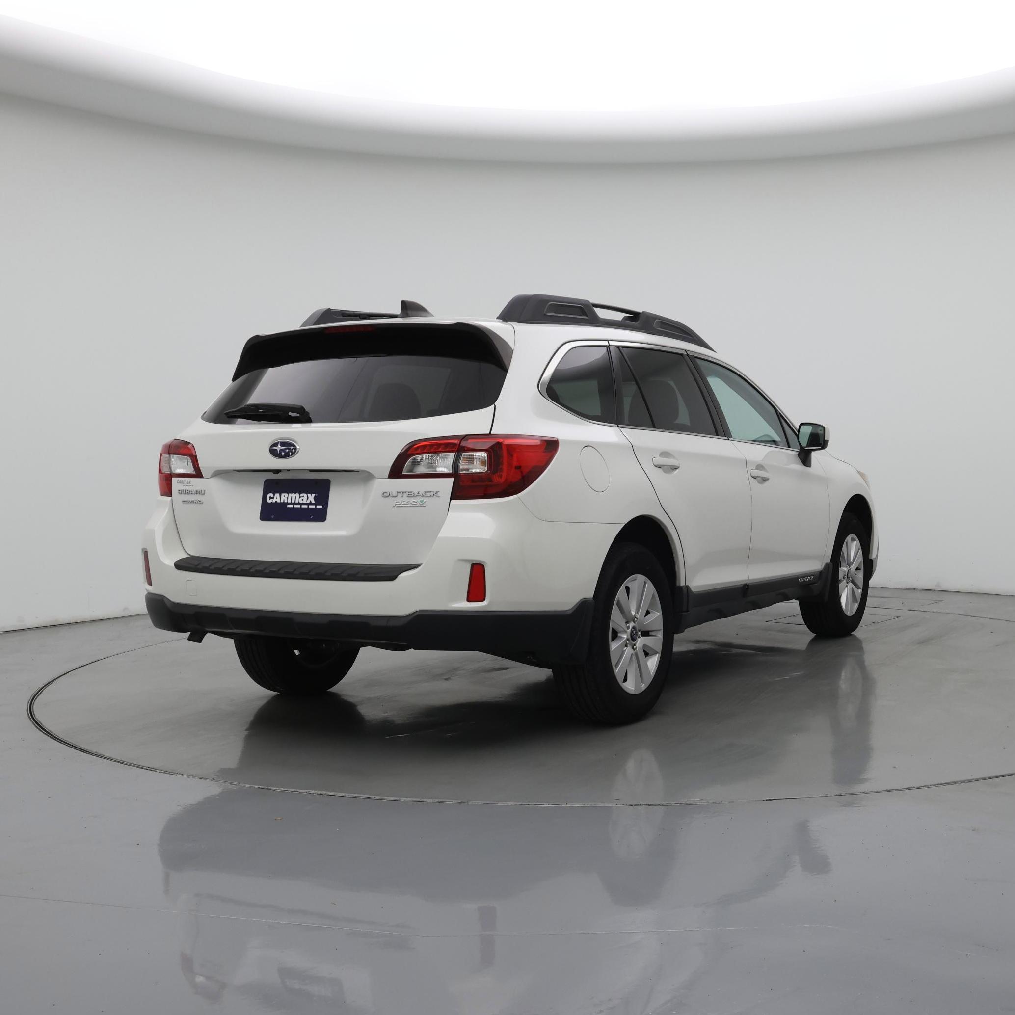 Thumbnail: 2017 Subaru Outback - 8