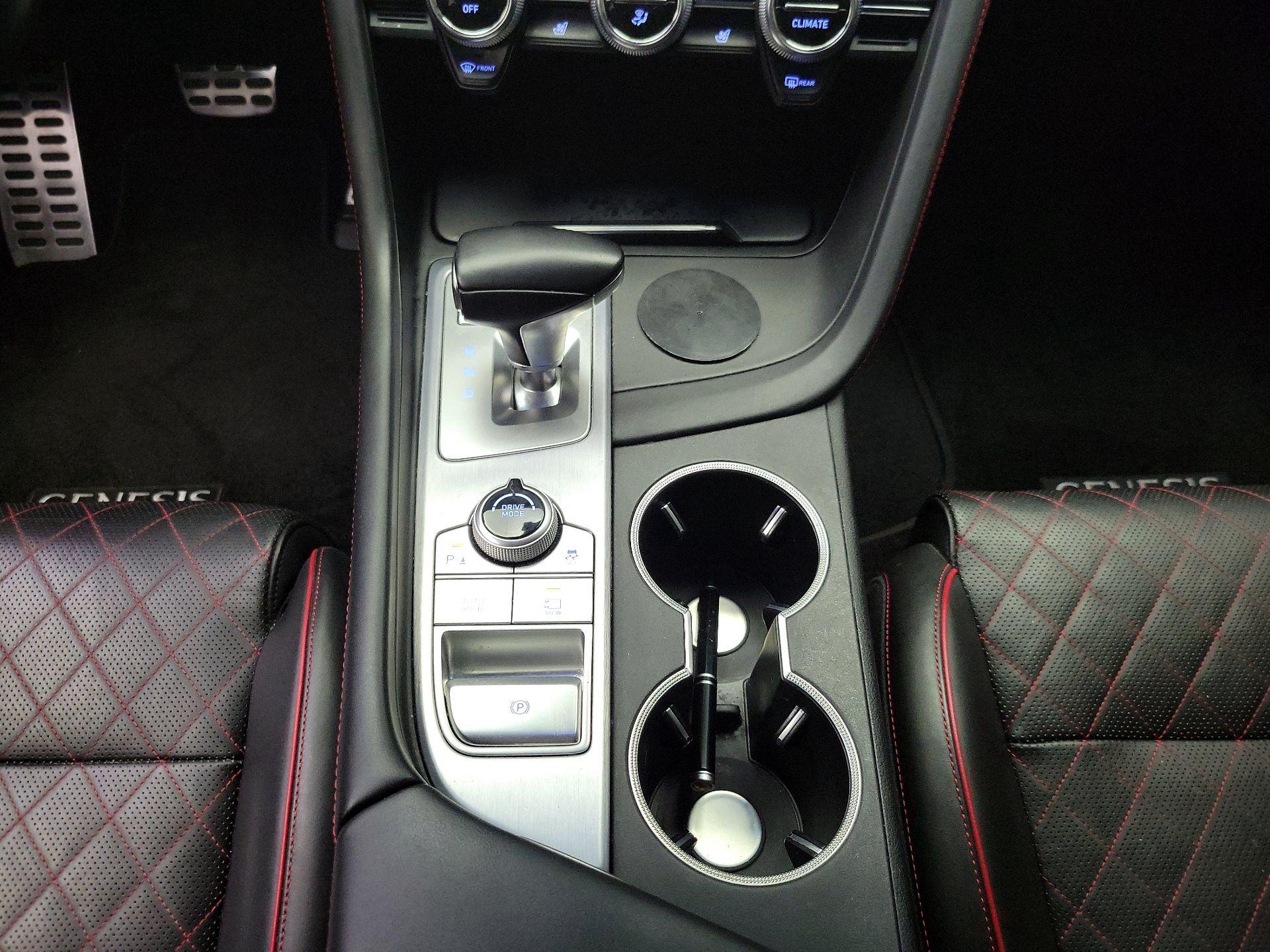 Thumbnail: 2021 Genesis G70 - 16