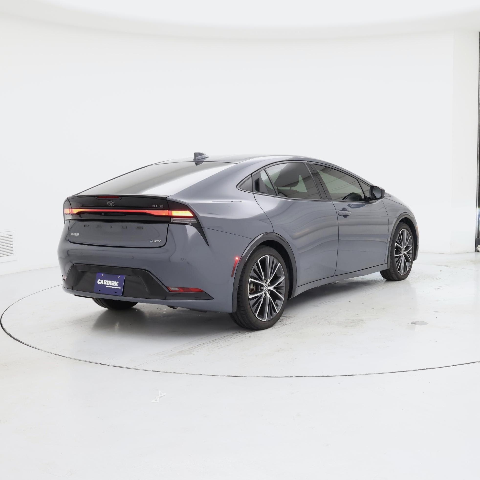 Thumbnail: 2023 Toyota Prius - 8