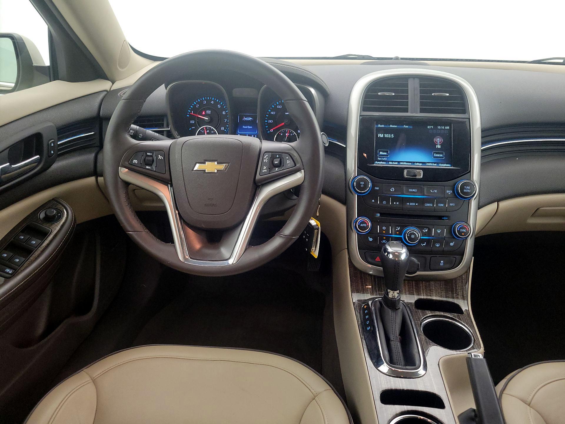 Thumbnail: 2014 Chevrolet Malibu - 10