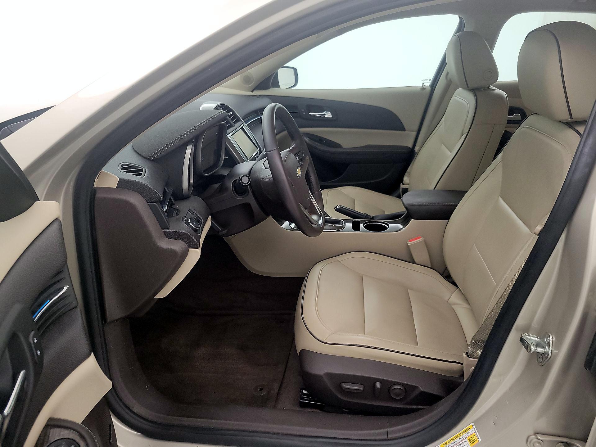 Thumbnail: 2014 Chevrolet Malibu - 11