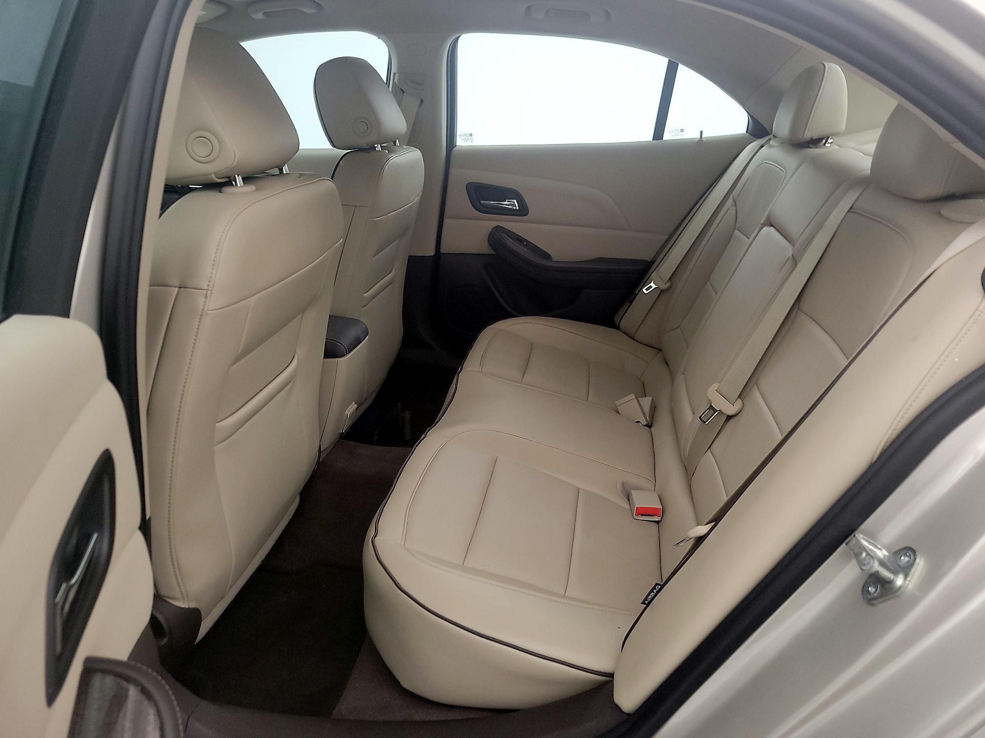 Thumbnail: 2014 Chevrolet Malibu - 19