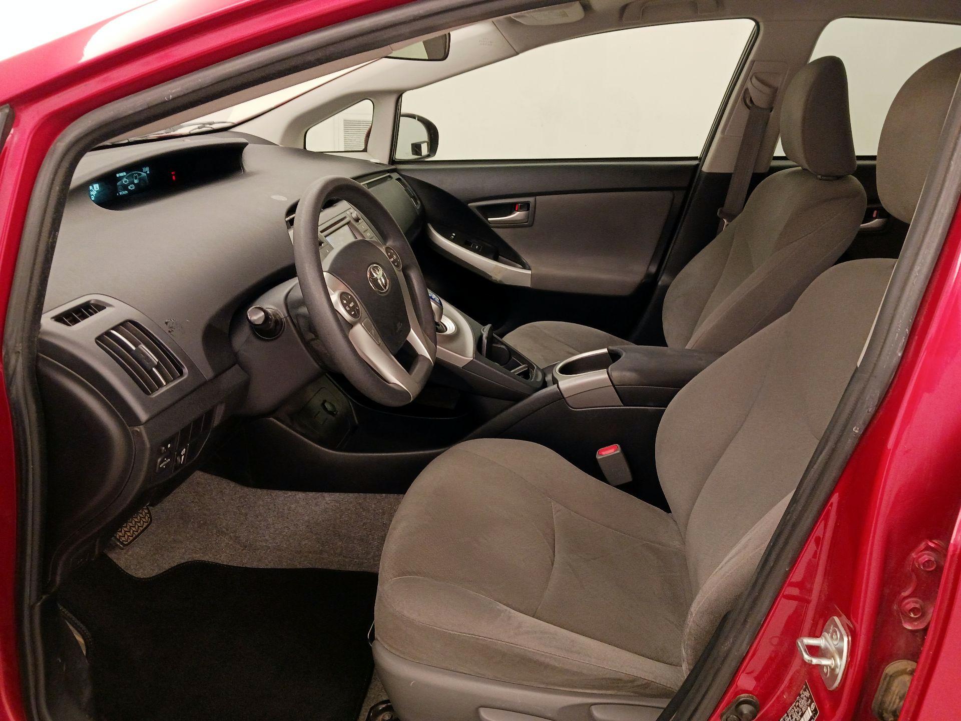 Thumbnail: 2015 Toyota Prius - 11