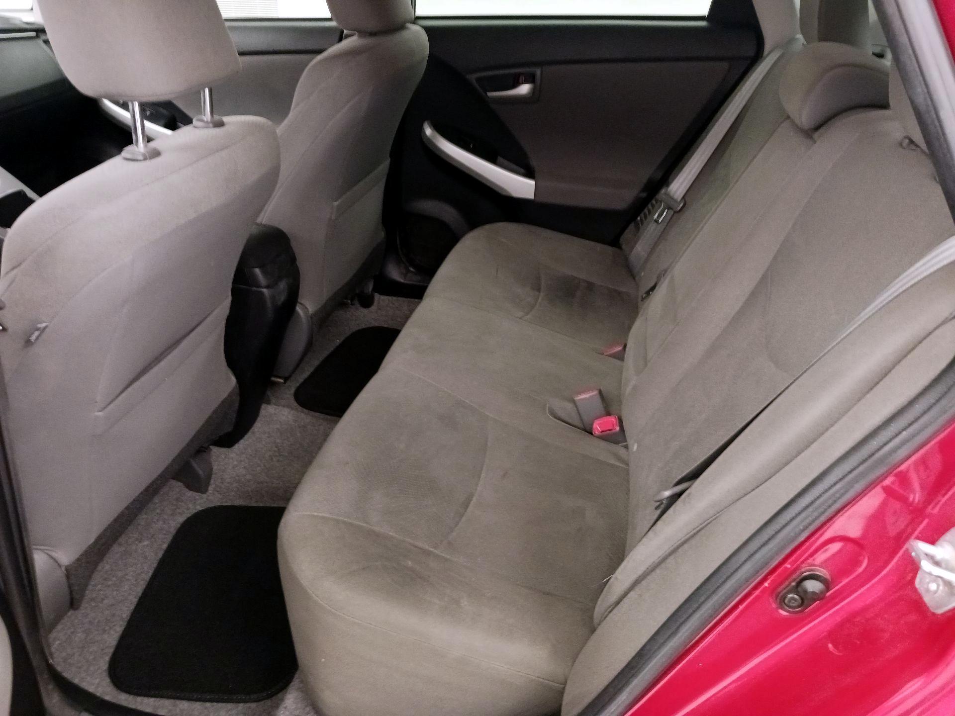 Thumbnail: 2015 Toyota Prius - 19