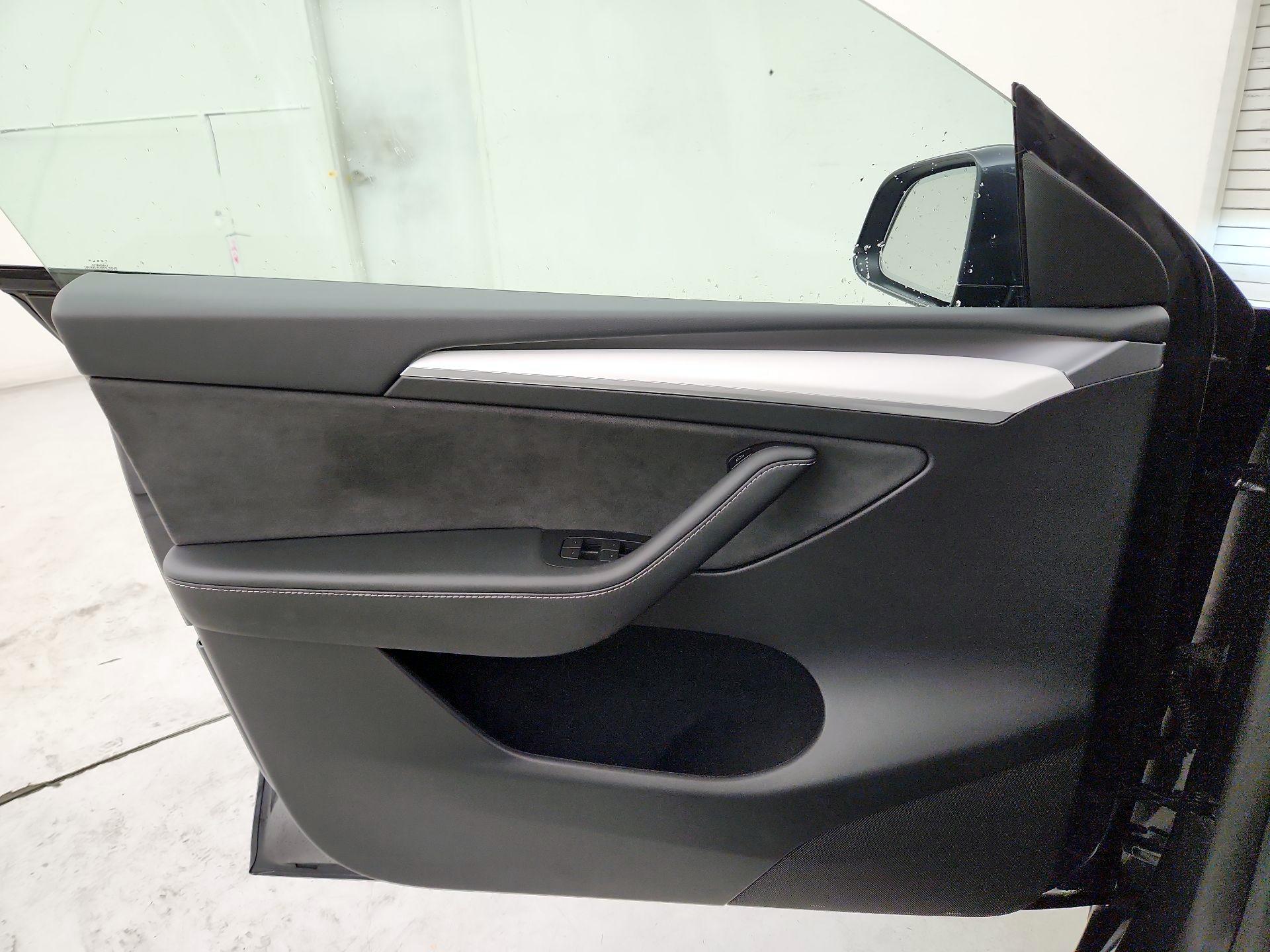 Thumbnail: 2024 Tesla Model Y - 12