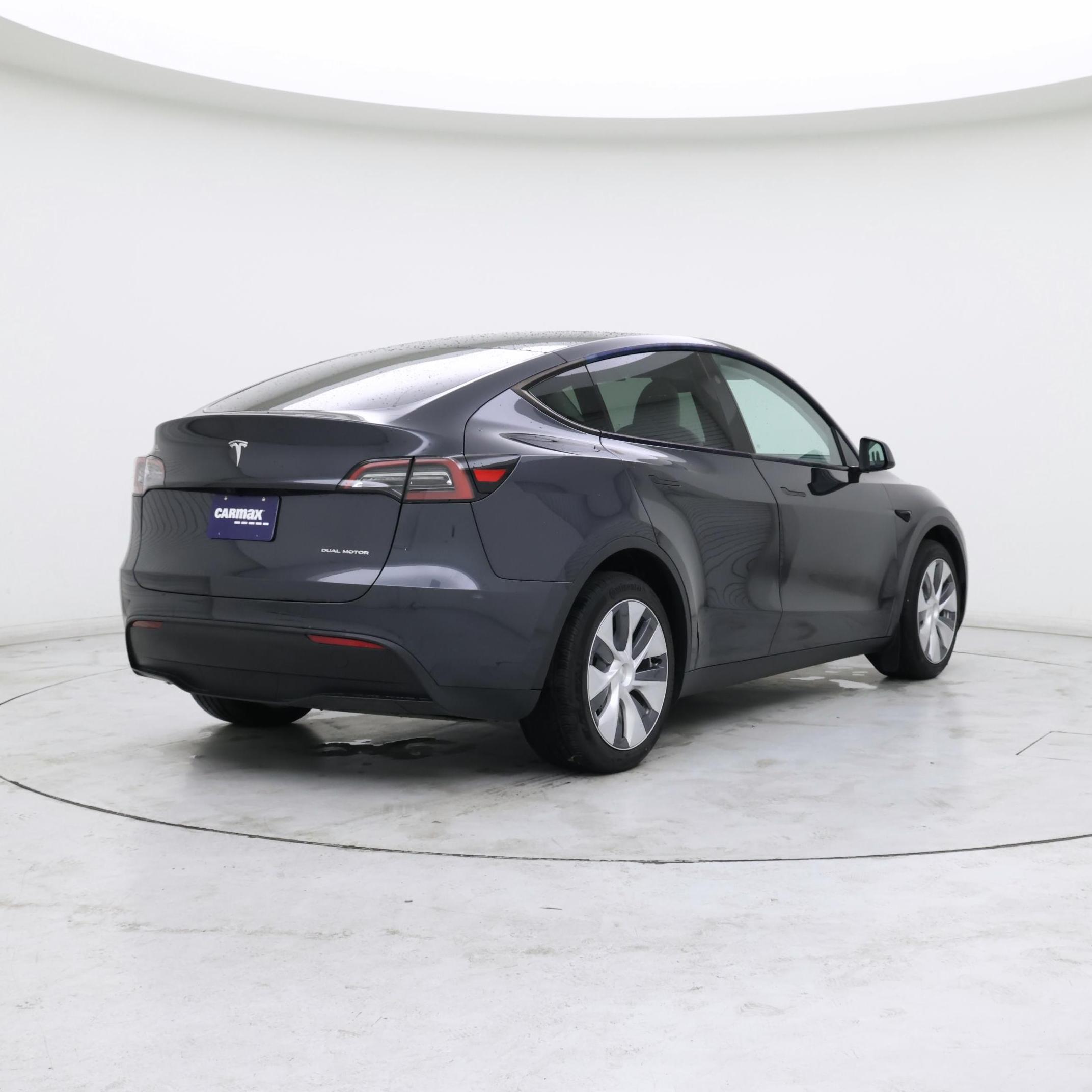 Thumbnail: 2024 Tesla Model Y - 8