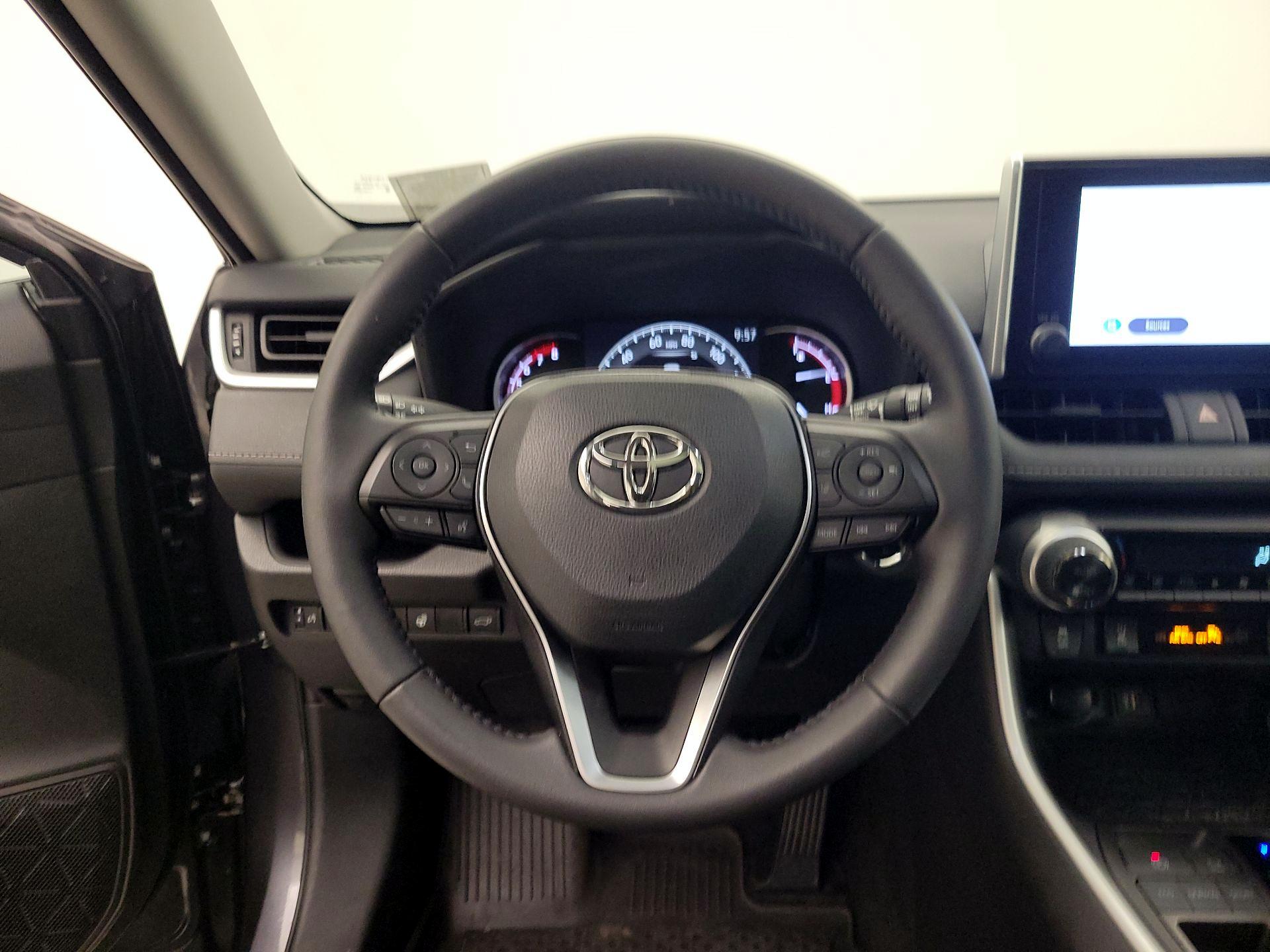 Thumbnail: 2024 Toyota RAV4 - 10