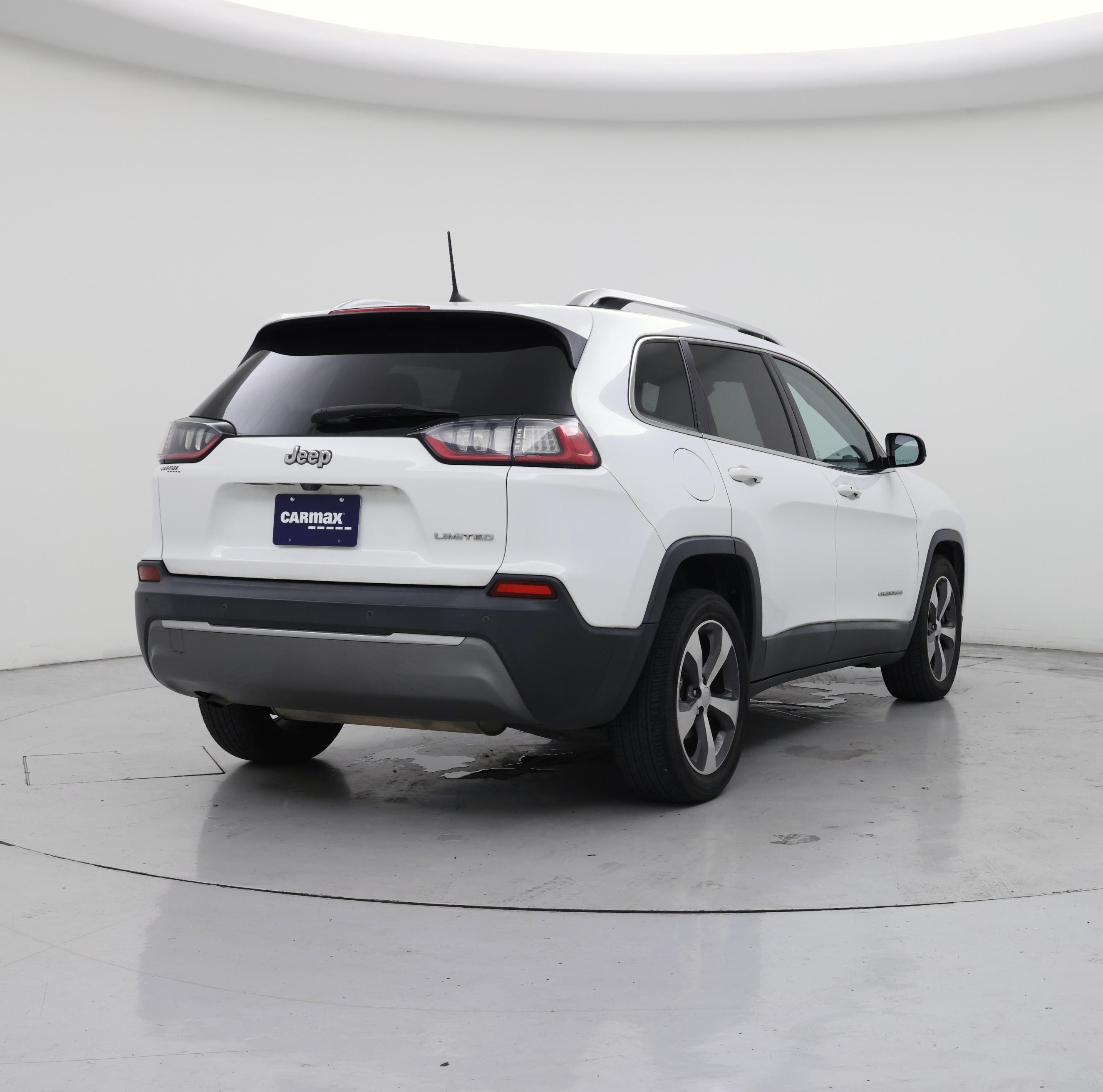 Thumbnail: 2019 Jeep Cherokee - 8