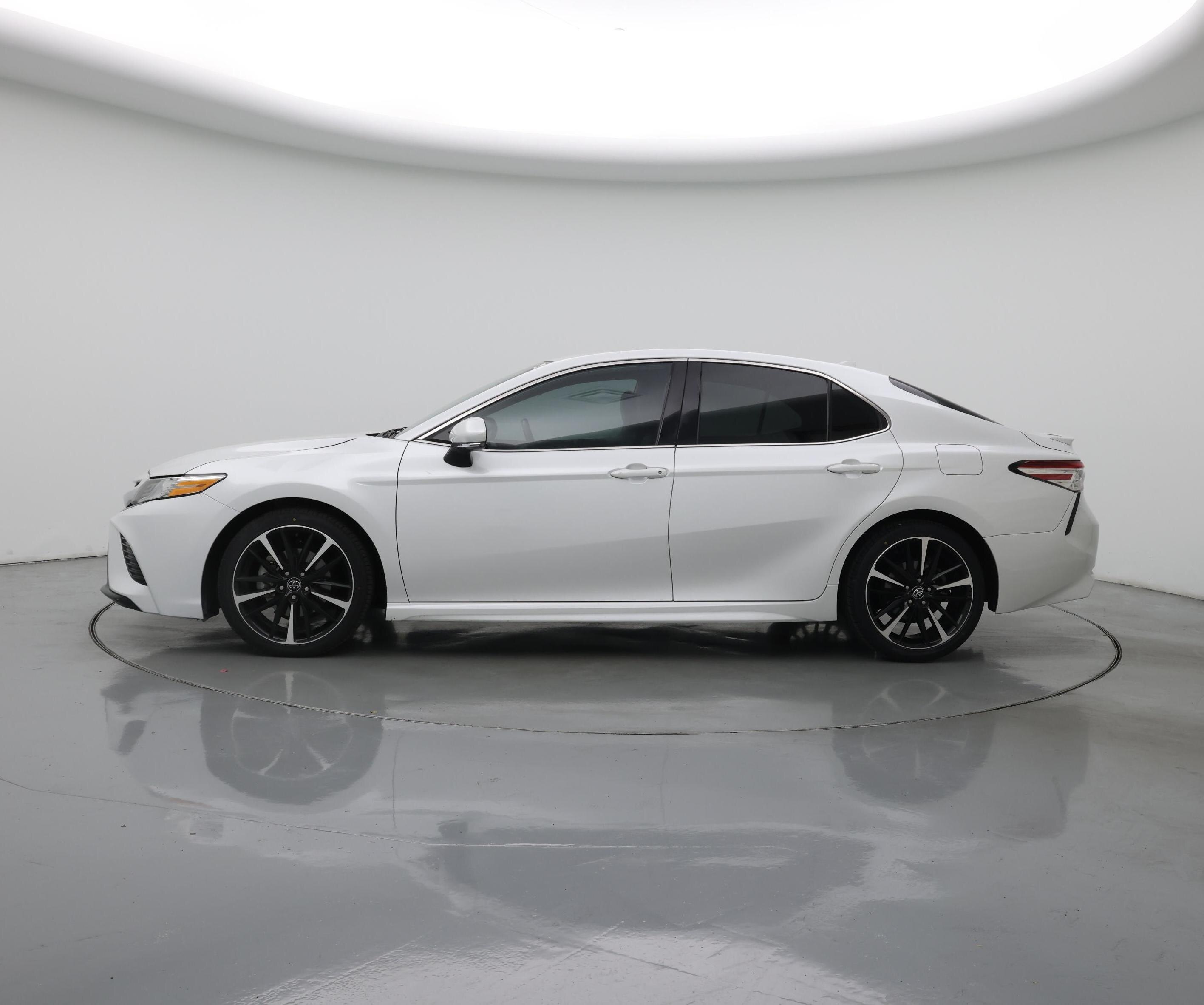 Thumbnail: 2020 Toyota Camry - 3