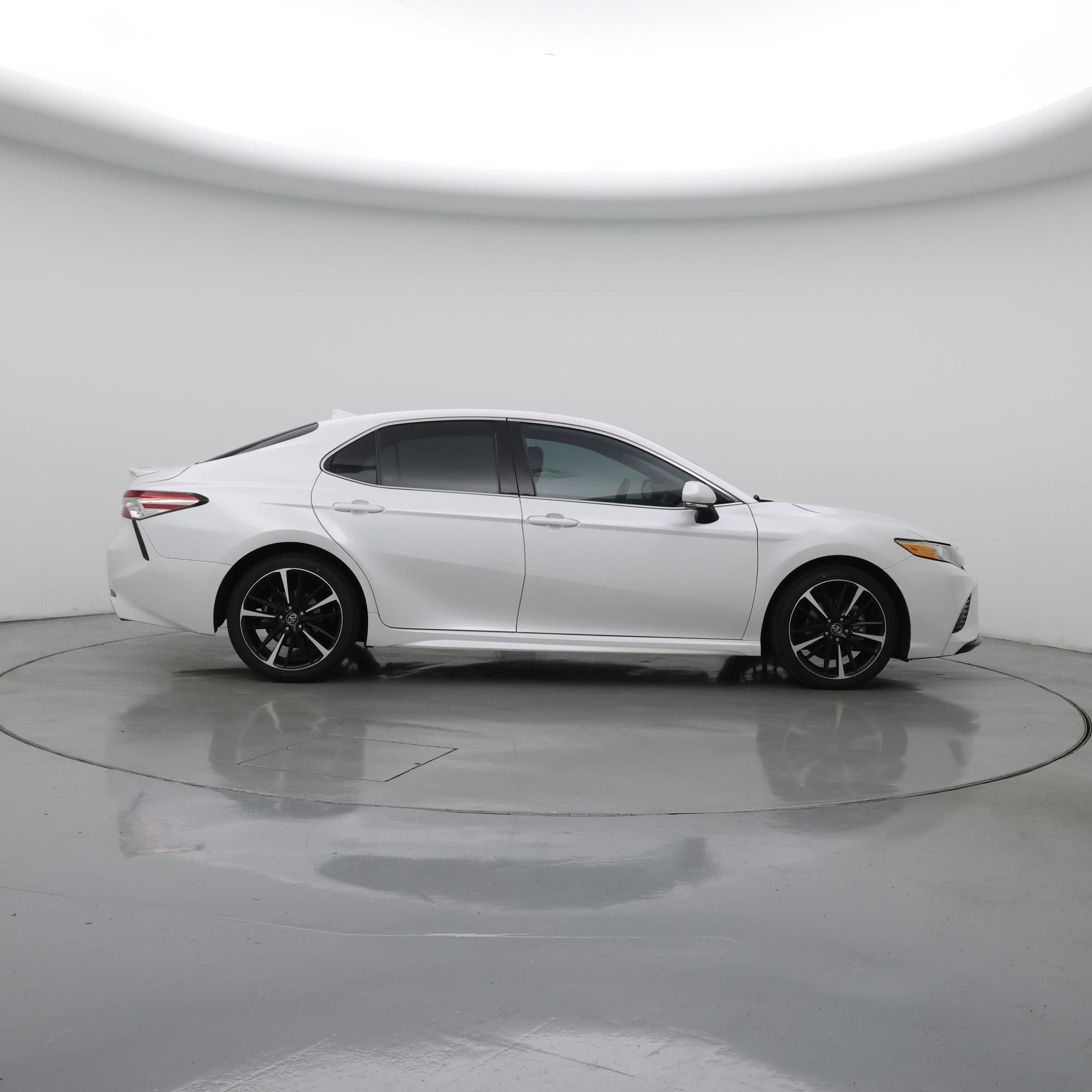 Thumbnail: 2020 Toyota Camry - 7