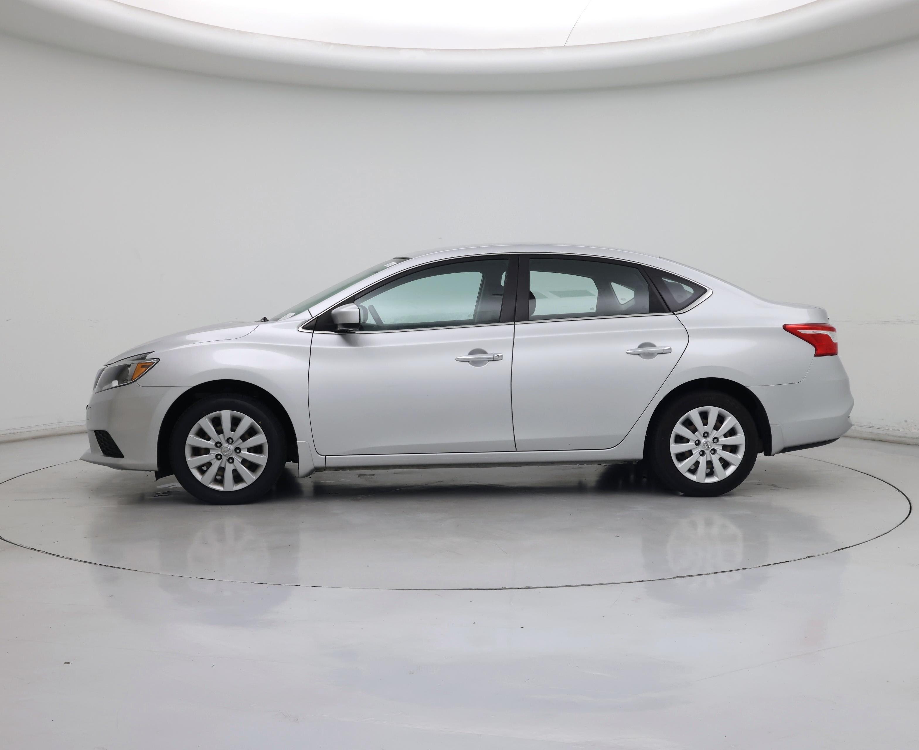 Thumbnail: 2018 Nissan Sentra - 3