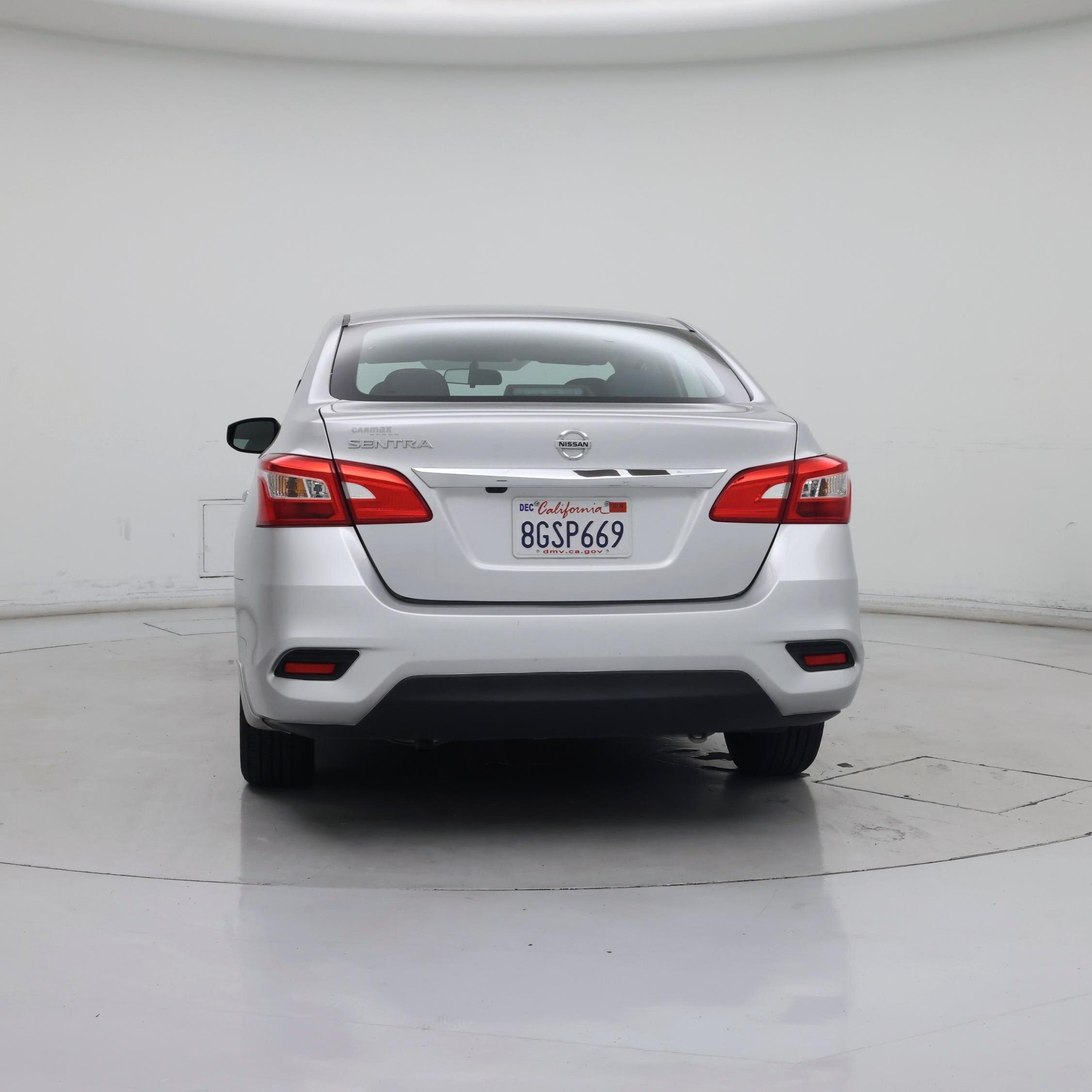 Thumbnail: 2018 Nissan Sentra - 6