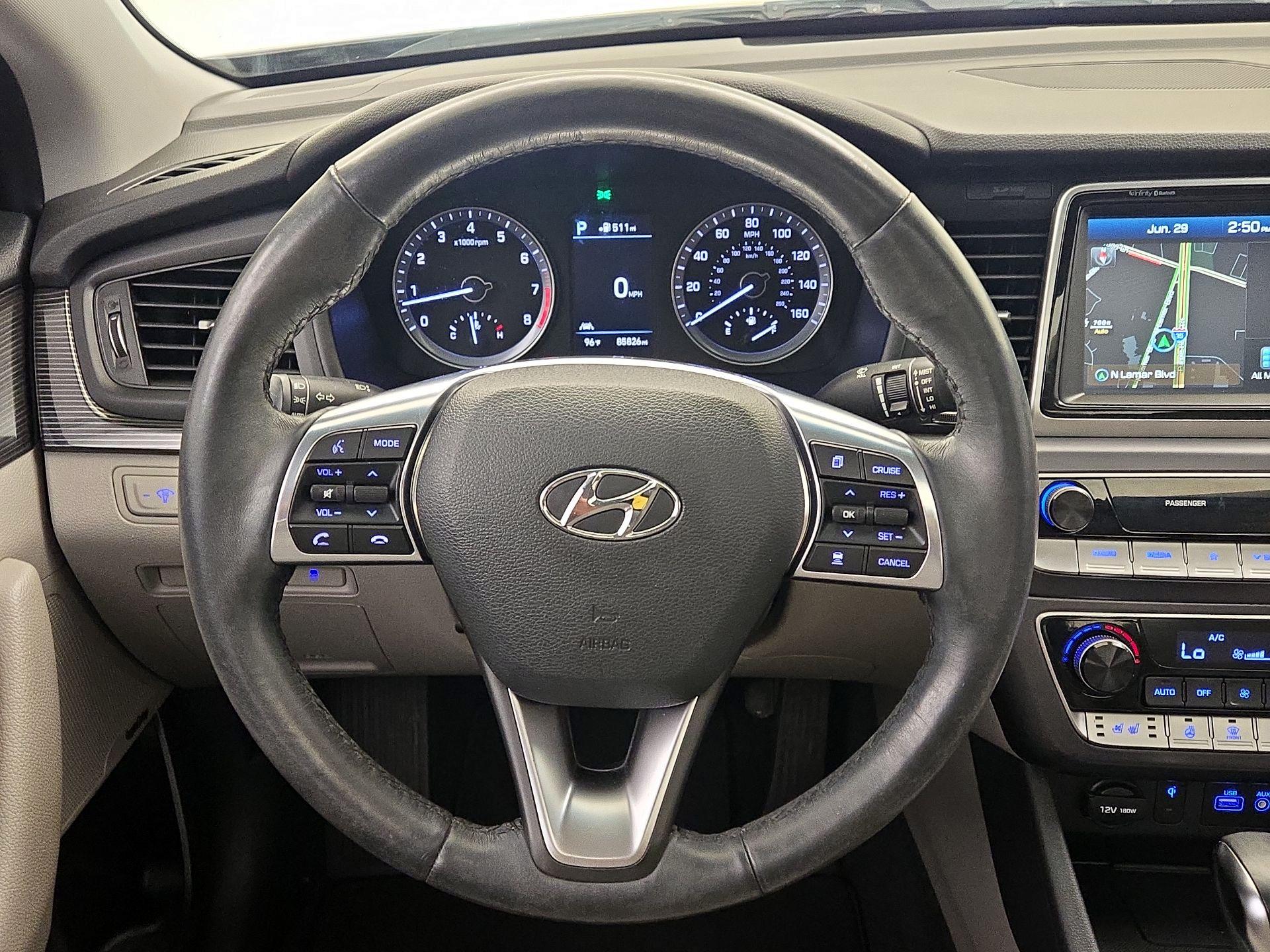Thumbnail: 2018 Hyundai Sonata - 10