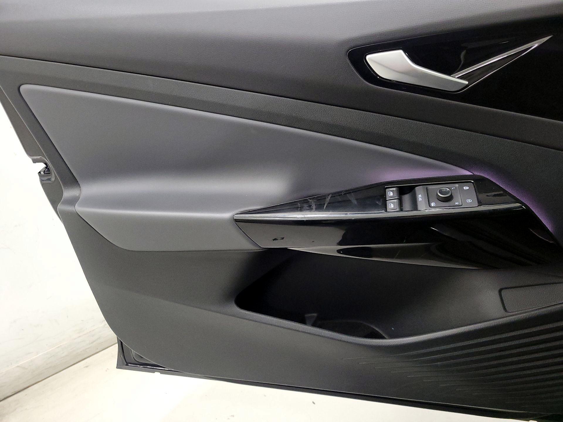 Thumbnail: 2022 Volkswagen ID.4 - 12
