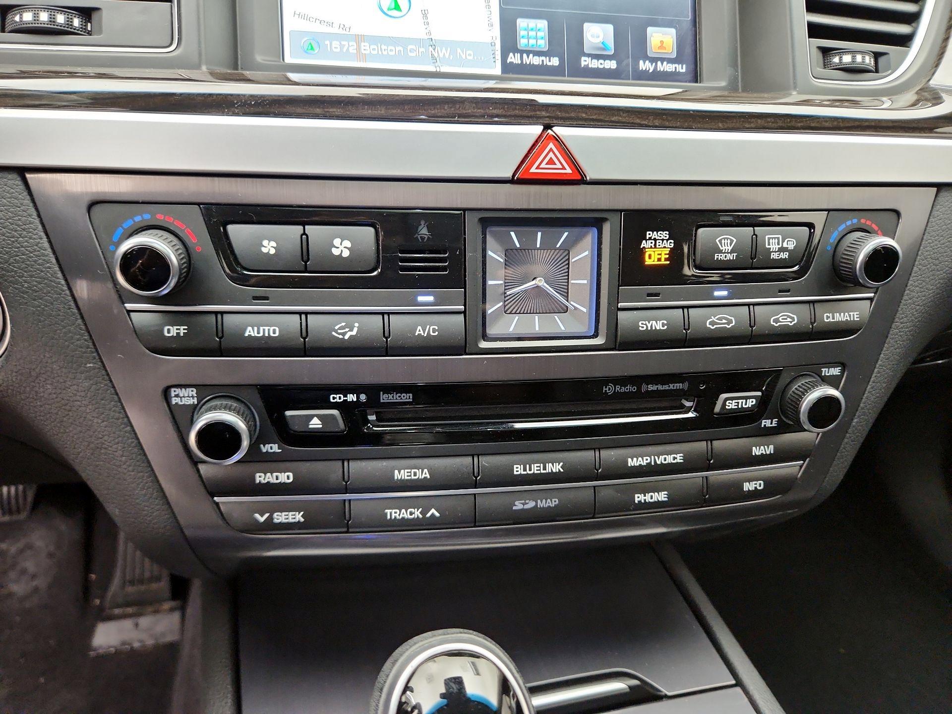 Thumbnail: 2015 Hyundai Genesis - 17