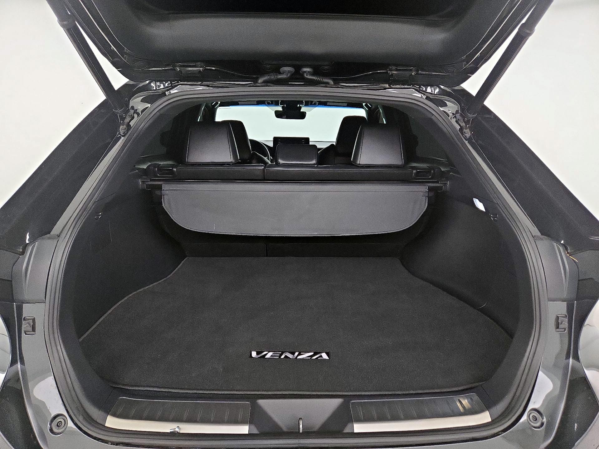 Thumbnail: 2022 Toyota Venza - 20
