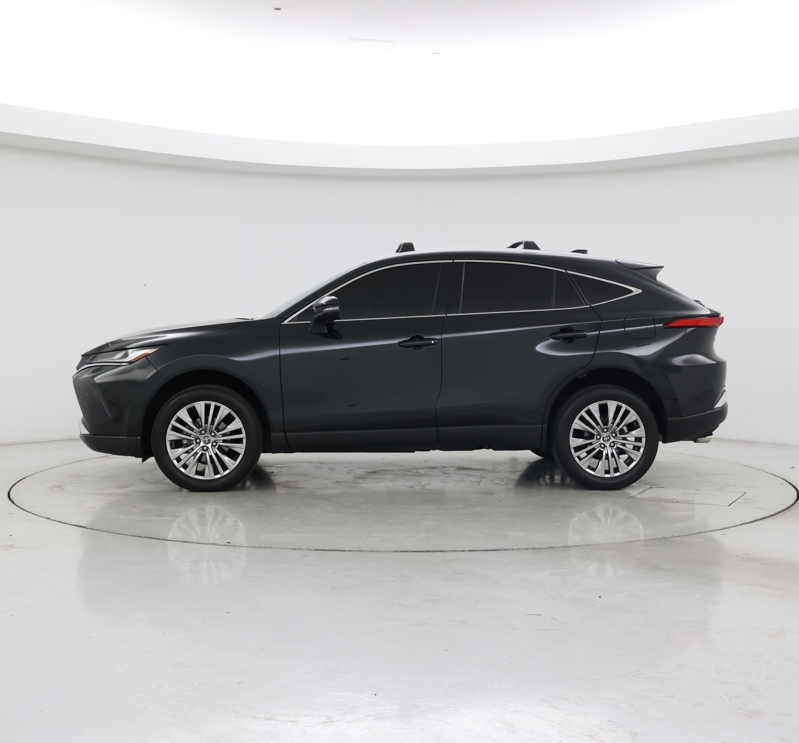 Thumbnail: 2022 Toyota Venza - 3