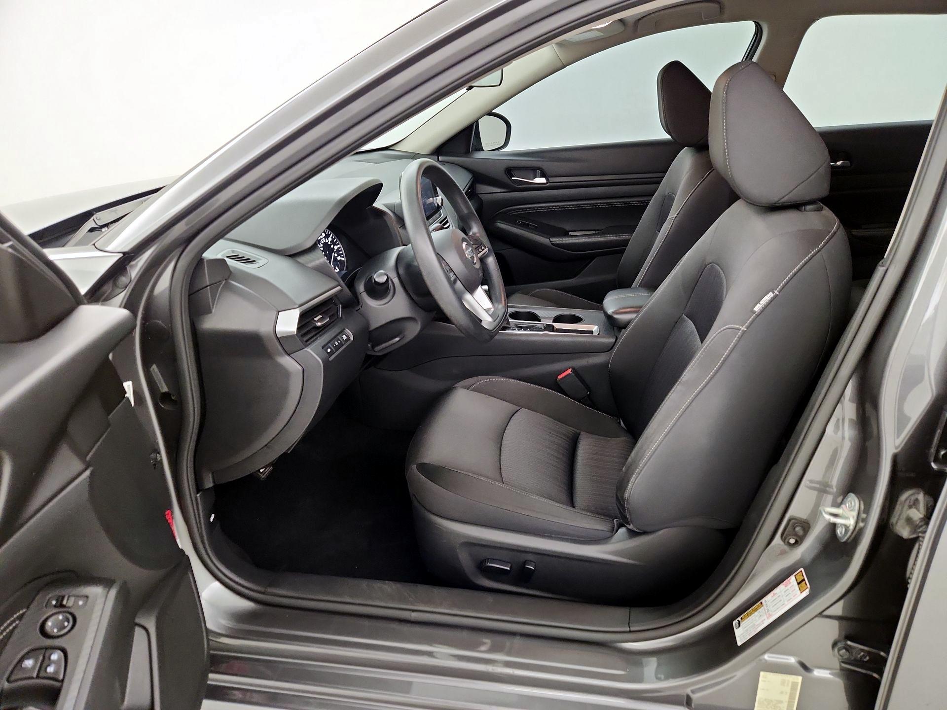 Thumbnail: 2019 Nissan Altima - 11