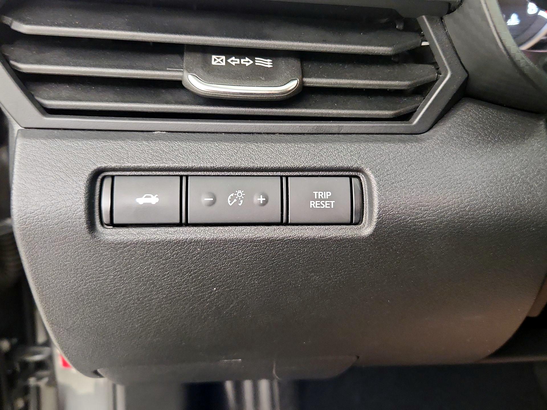 Thumbnail: 2019 Nissan Altima - 13