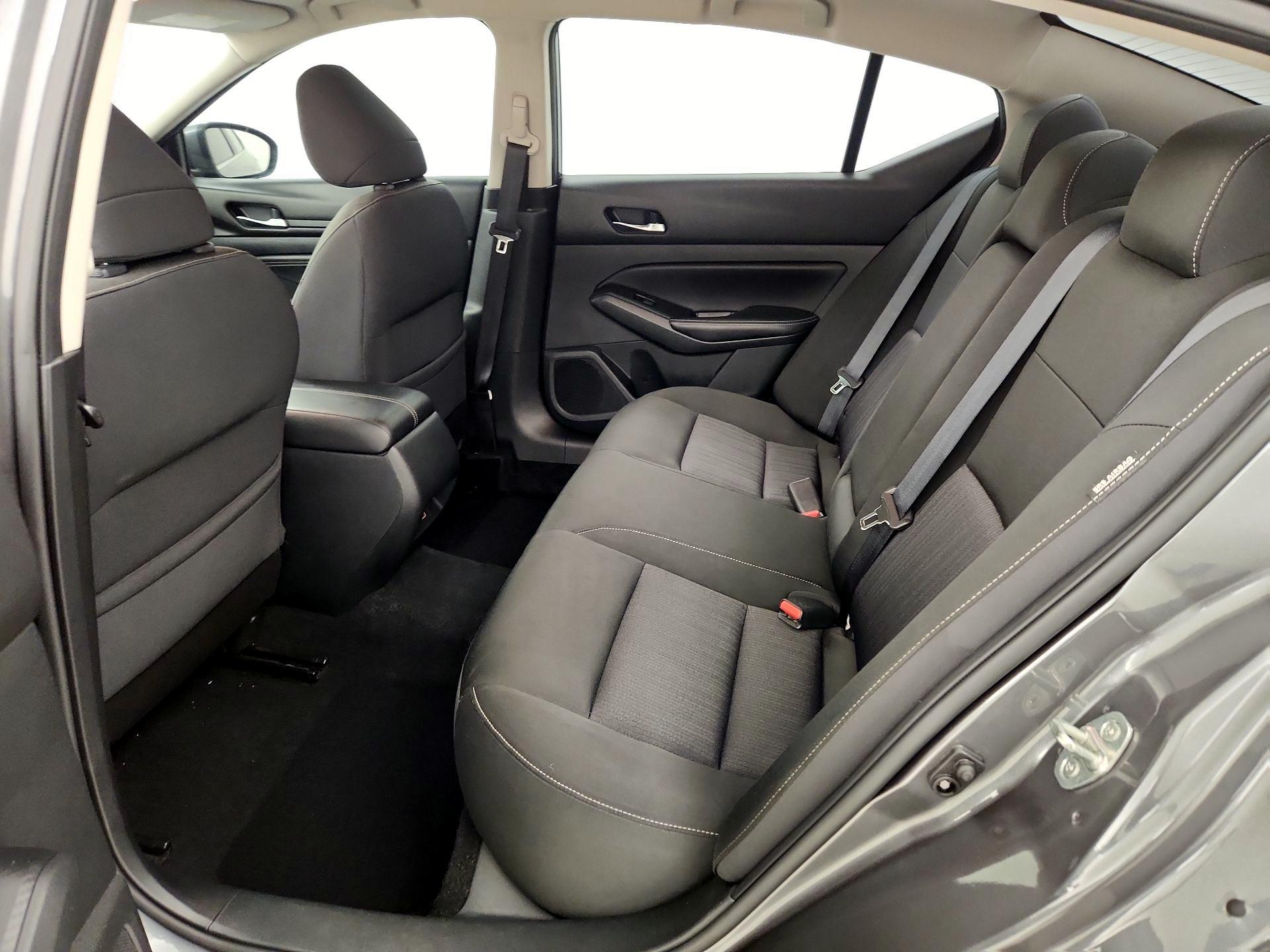 Thumbnail: 2019 Nissan Altima - 19