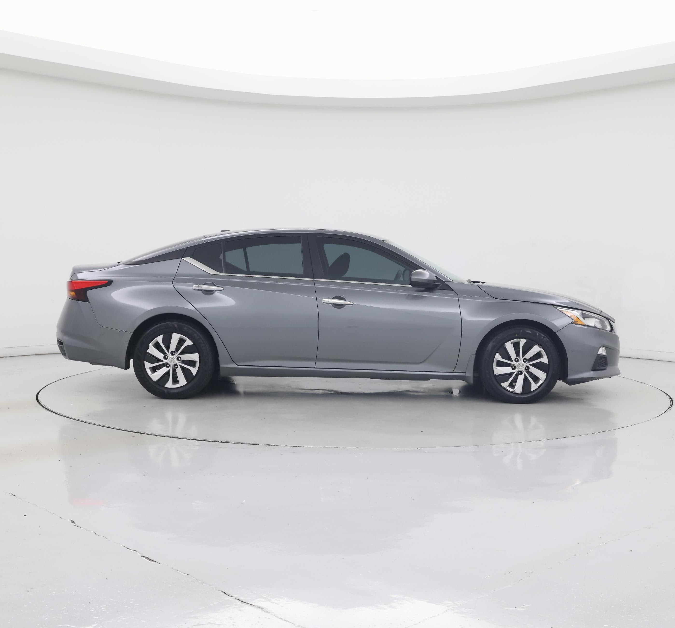 Thumbnail: 2019 Nissan Altima - 7