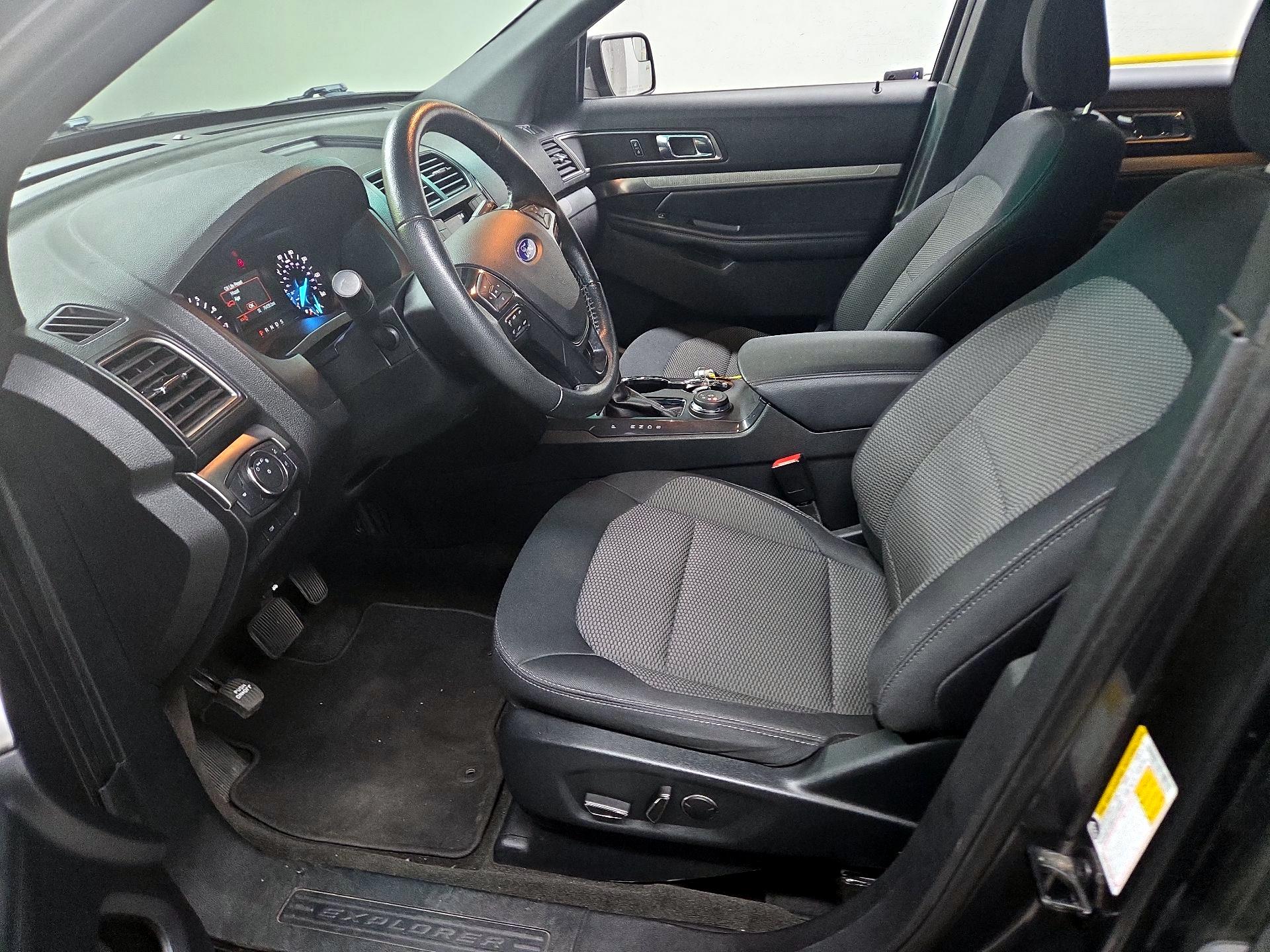 Thumbnail: 2018 Ford Explorer - 11