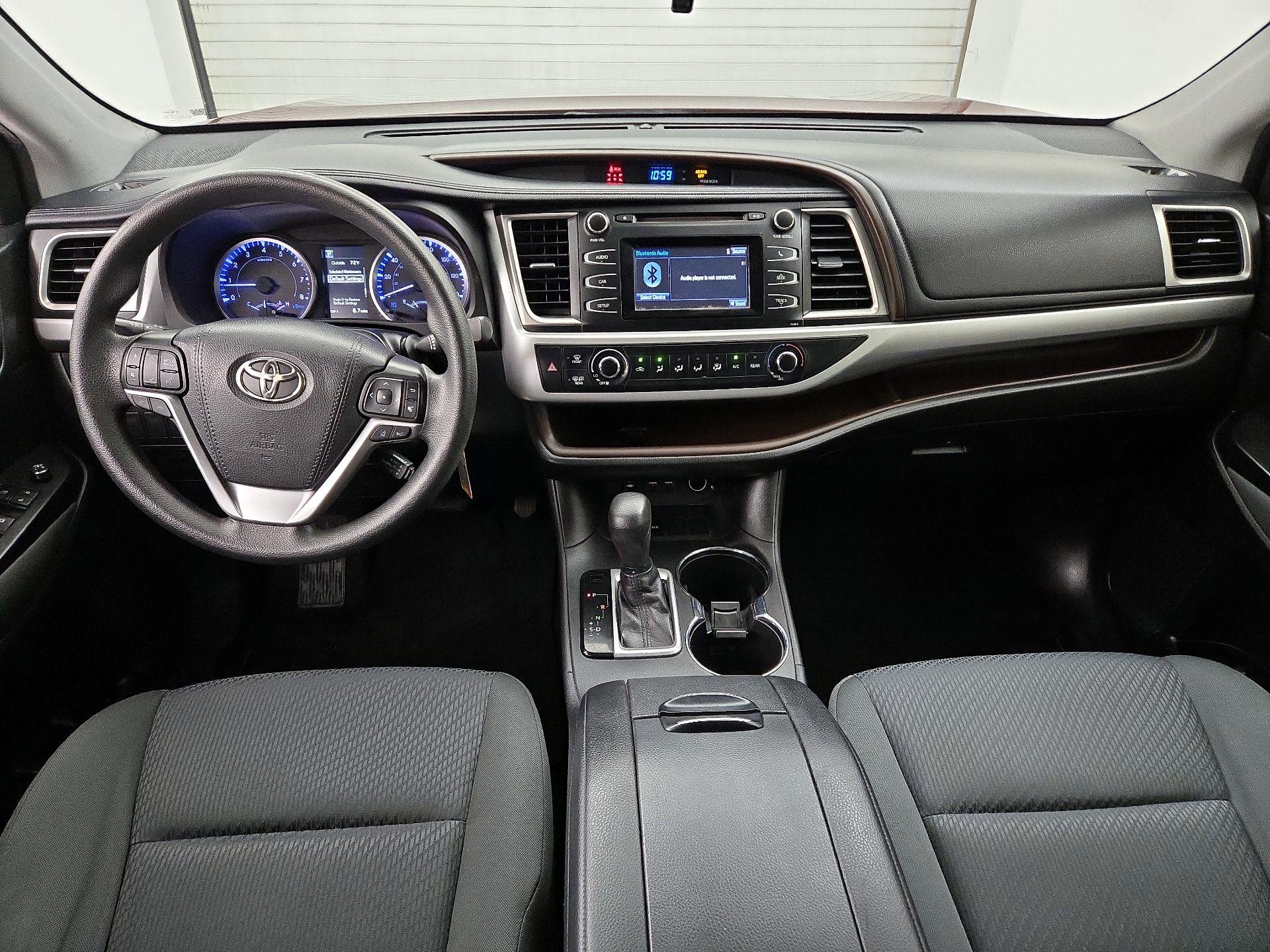 Thumbnail: 2019 Toyota Highlander - 8