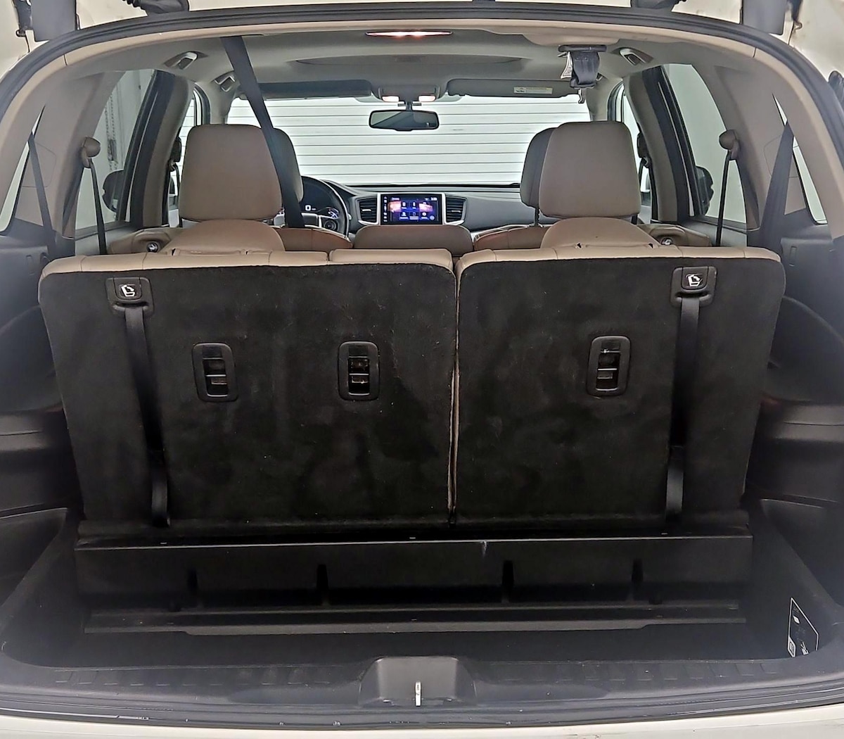 Trunk/Cargo (Seats Up)